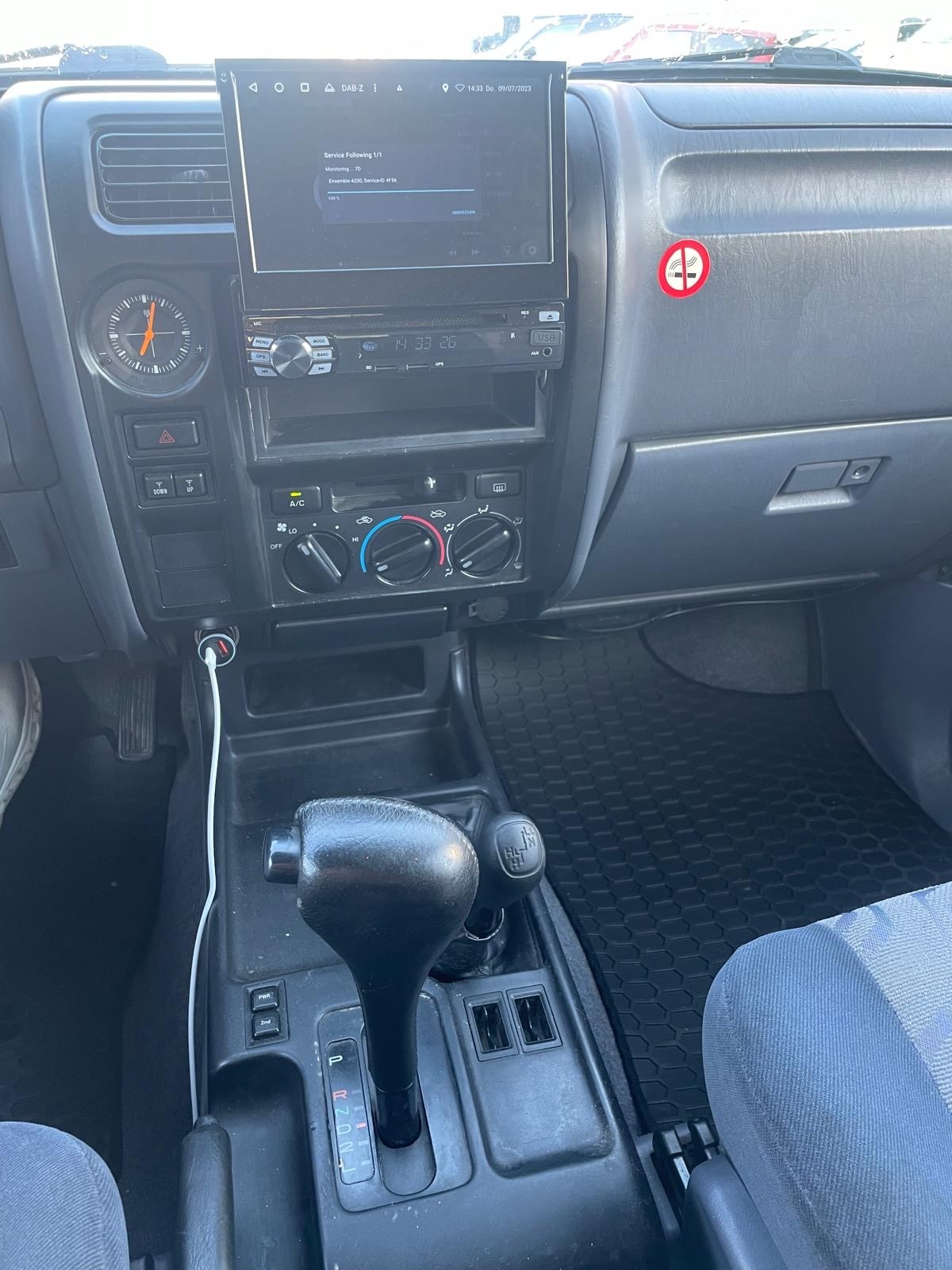TOYOTA Land Cruiser 300 3.0 TD VX-image-9