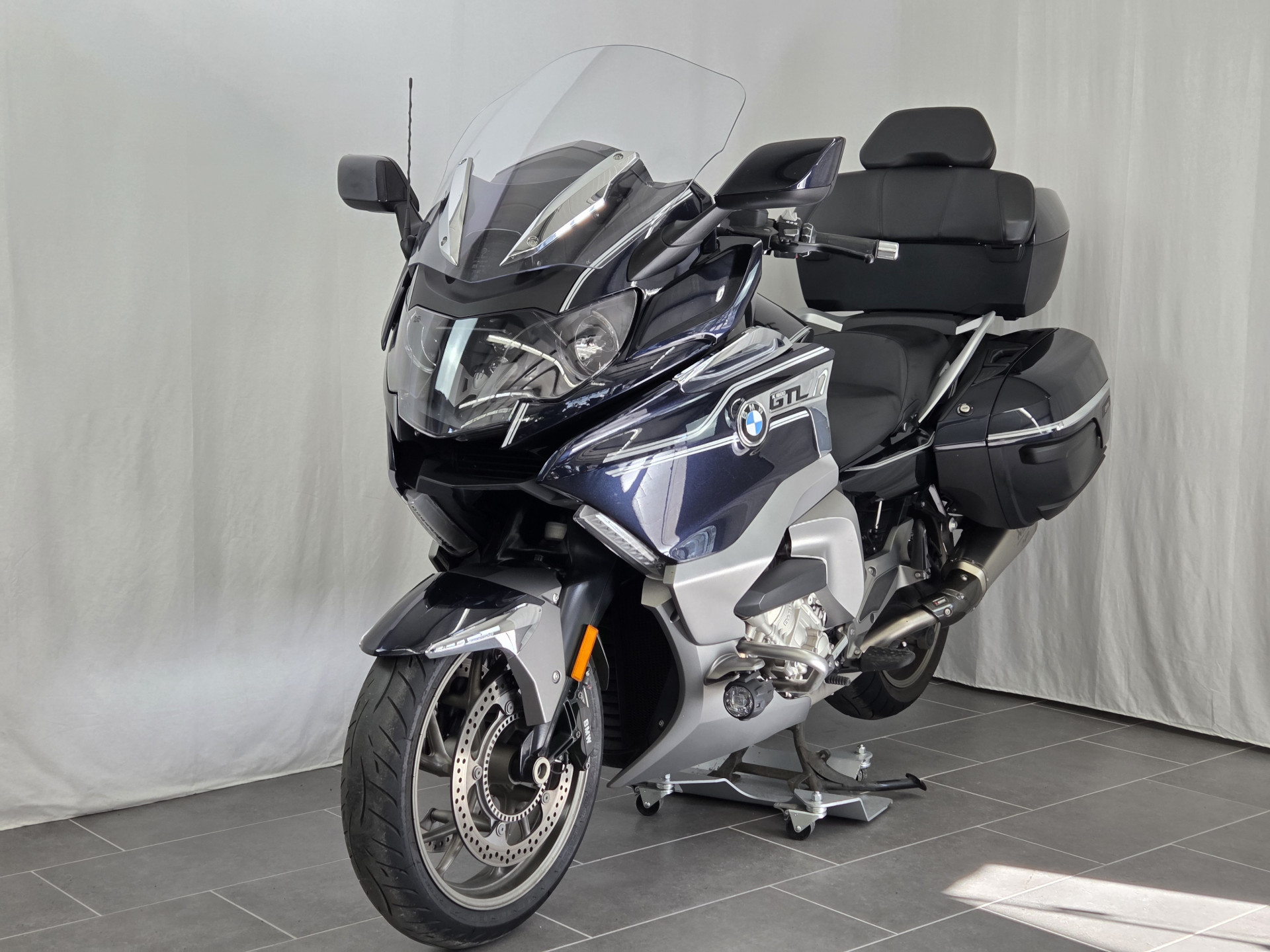 BMW K 1600 GTL-showroom-element-1