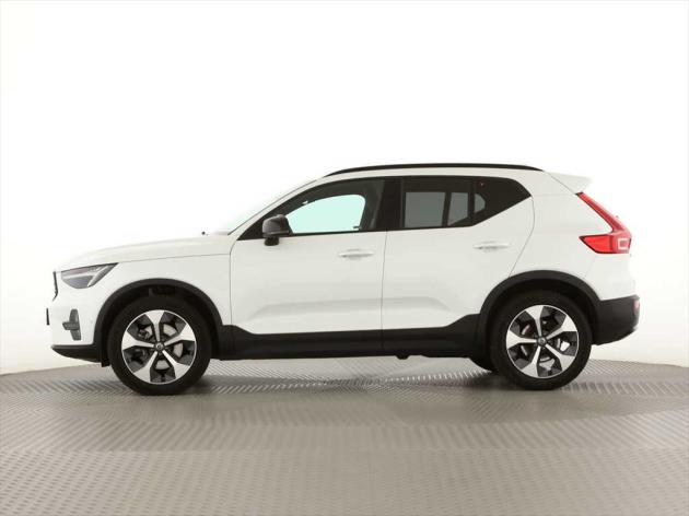 Image VOLVO XC40 XC40 B3 Benzin Mild Hybrid Plus Dark DCT