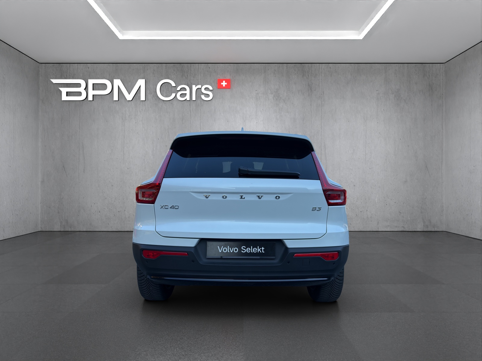 VOLVO XC40 B3 Benzin Mild Hybrid Plus Dark DCT-image-3