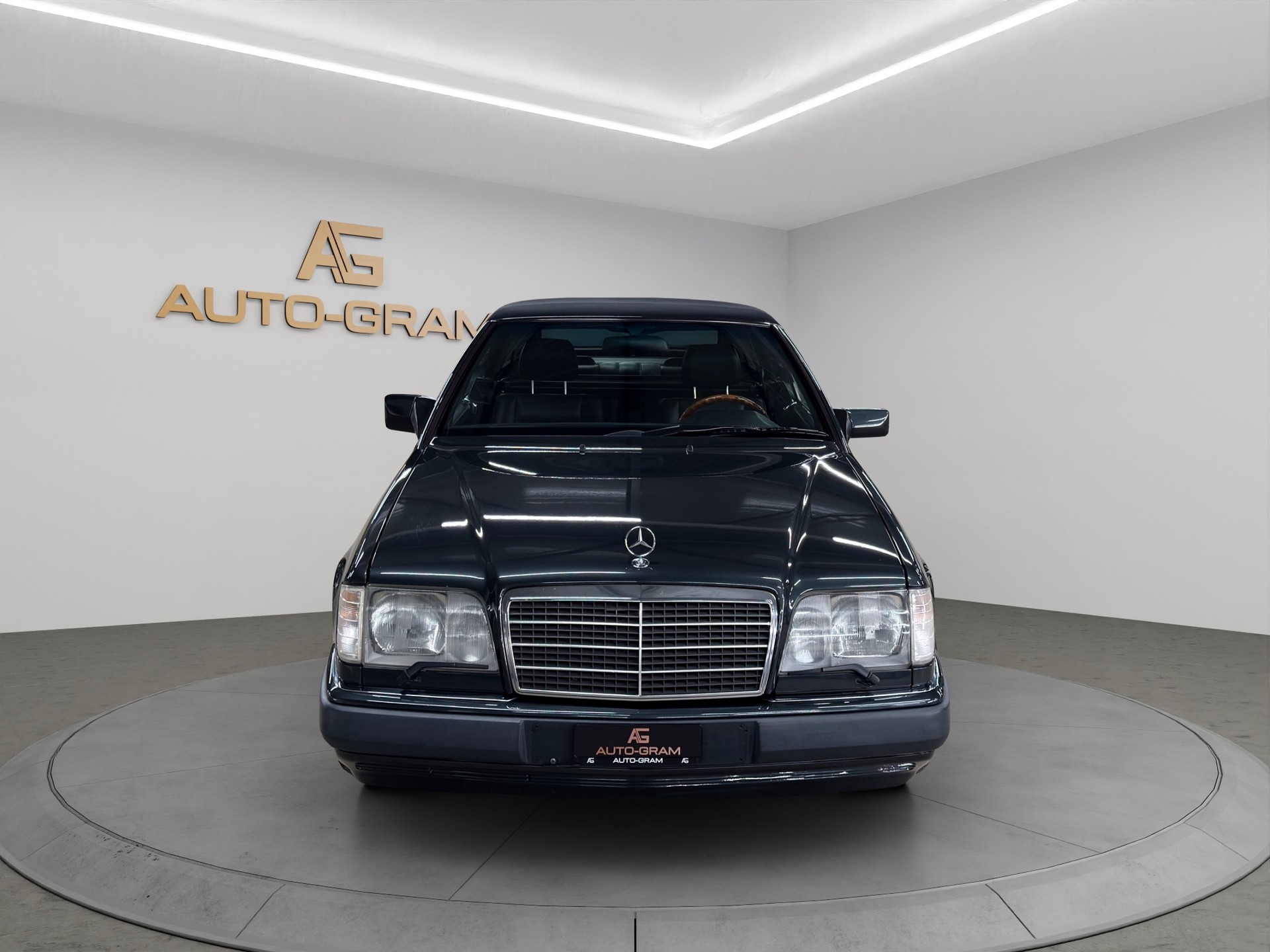 MERCEDES-BENZ E 320 Cabrio-image-7