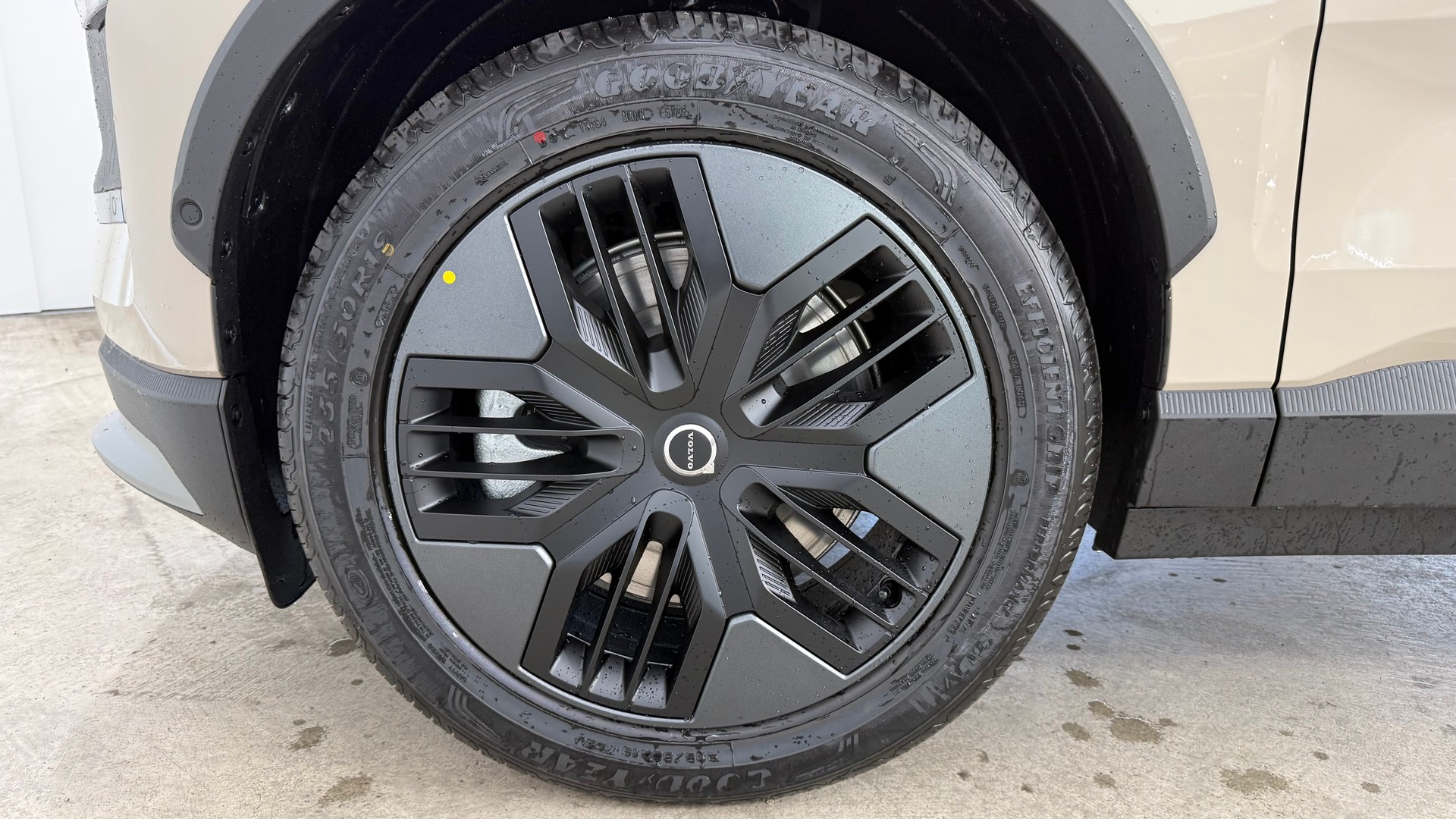 VOLVO EX 30 CC E60 Twin Performance A-image-14