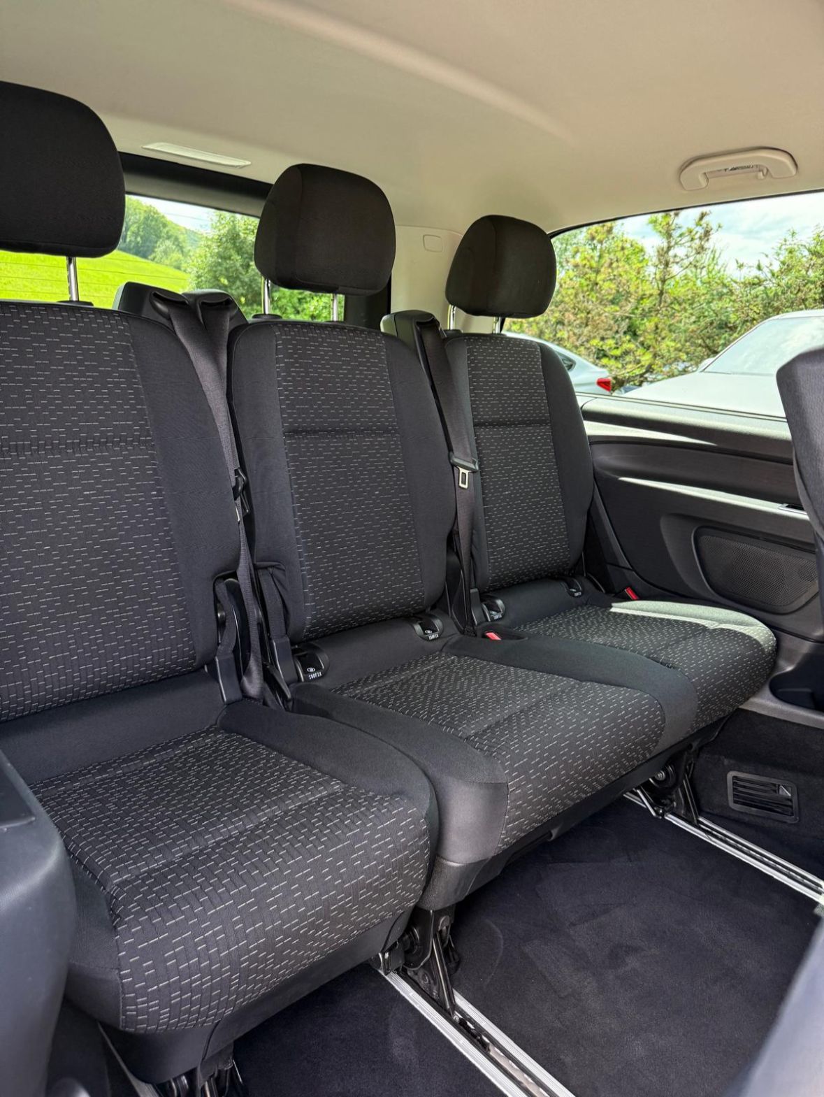 MERCEDES-BENZ Vito 116 CDI Lang Select Tourer 4Matic 9G-Tronic-image-14