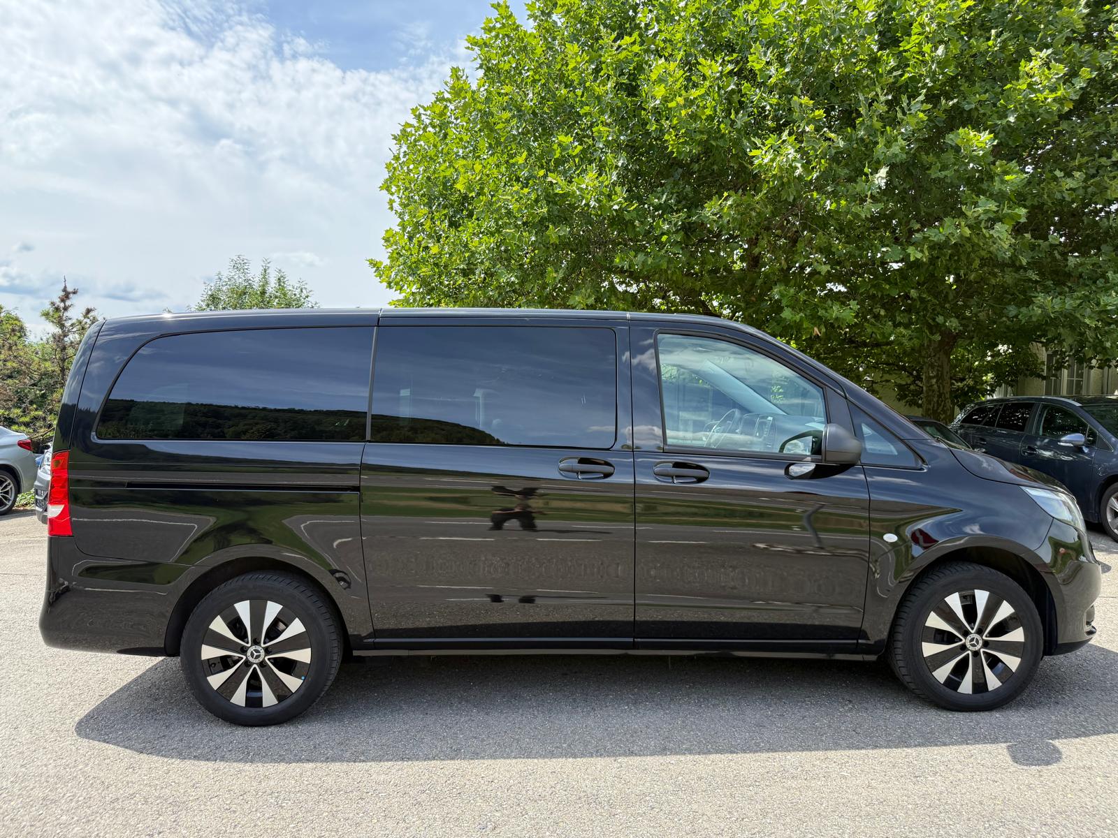 MERCEDES-BENZ Vito 116 CDI Lang Select Tourer 4Matic 9G-Tronic-image-6