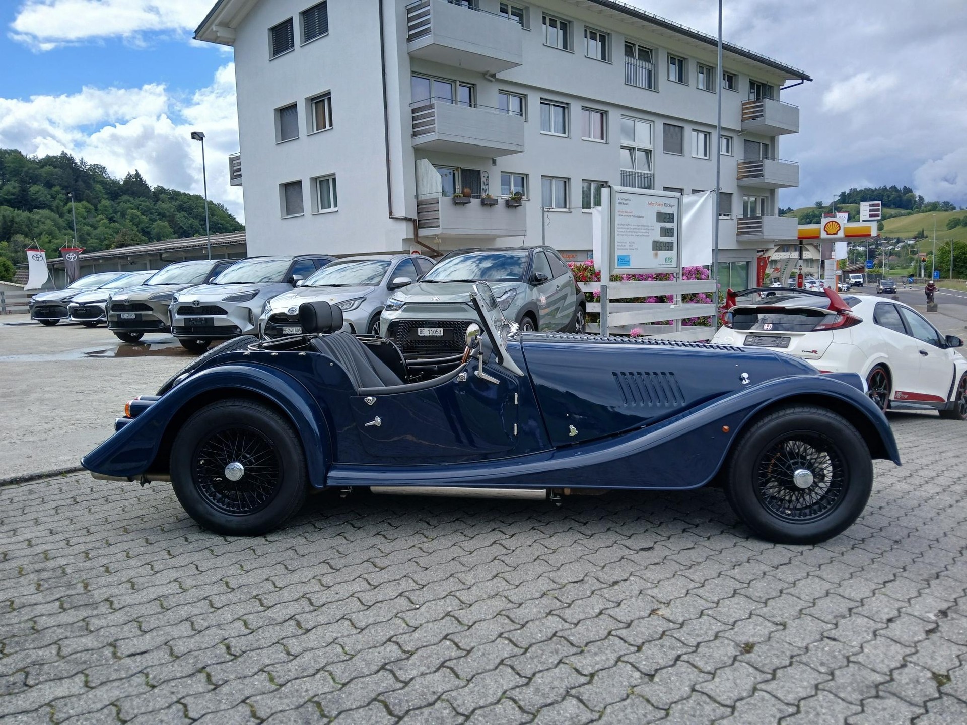 MORGAN 4/4 75E Anniversary-image-3