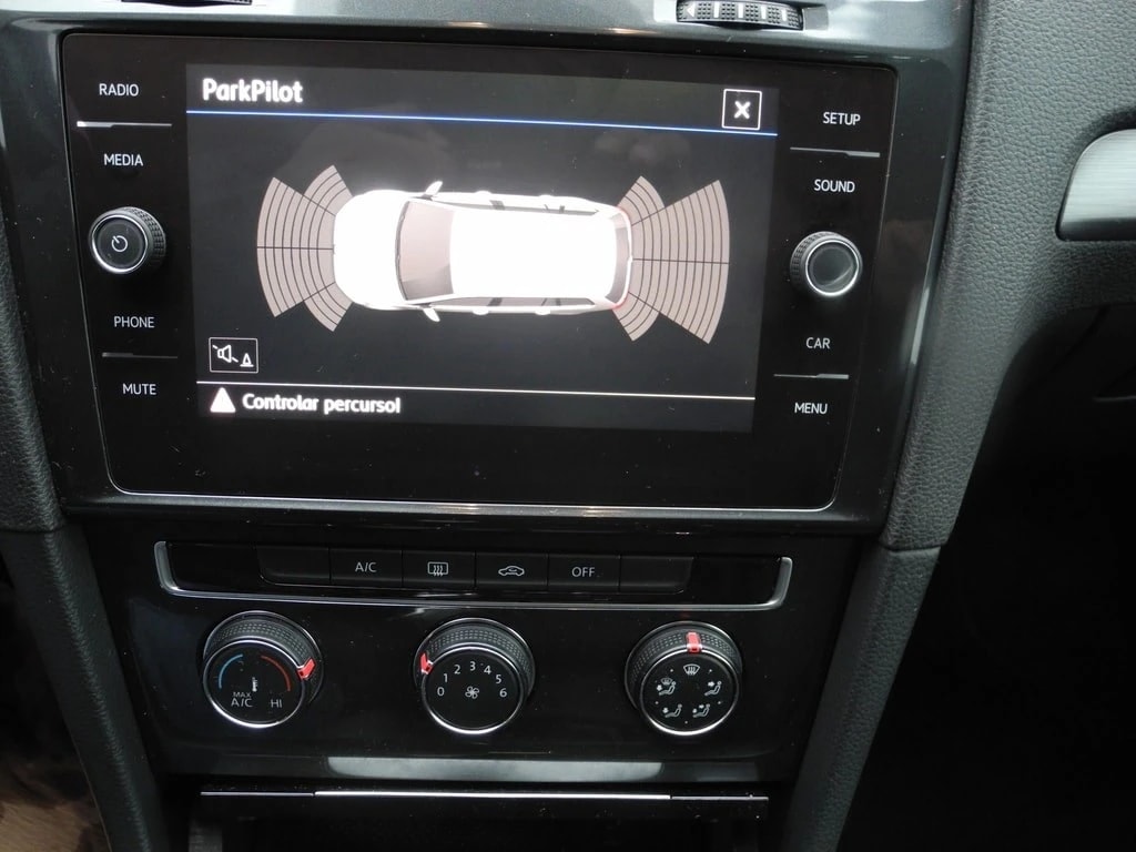 VW Golf Variant 1.4 TSI Comfortline ** Frisch ab MFK & Service **-image-6