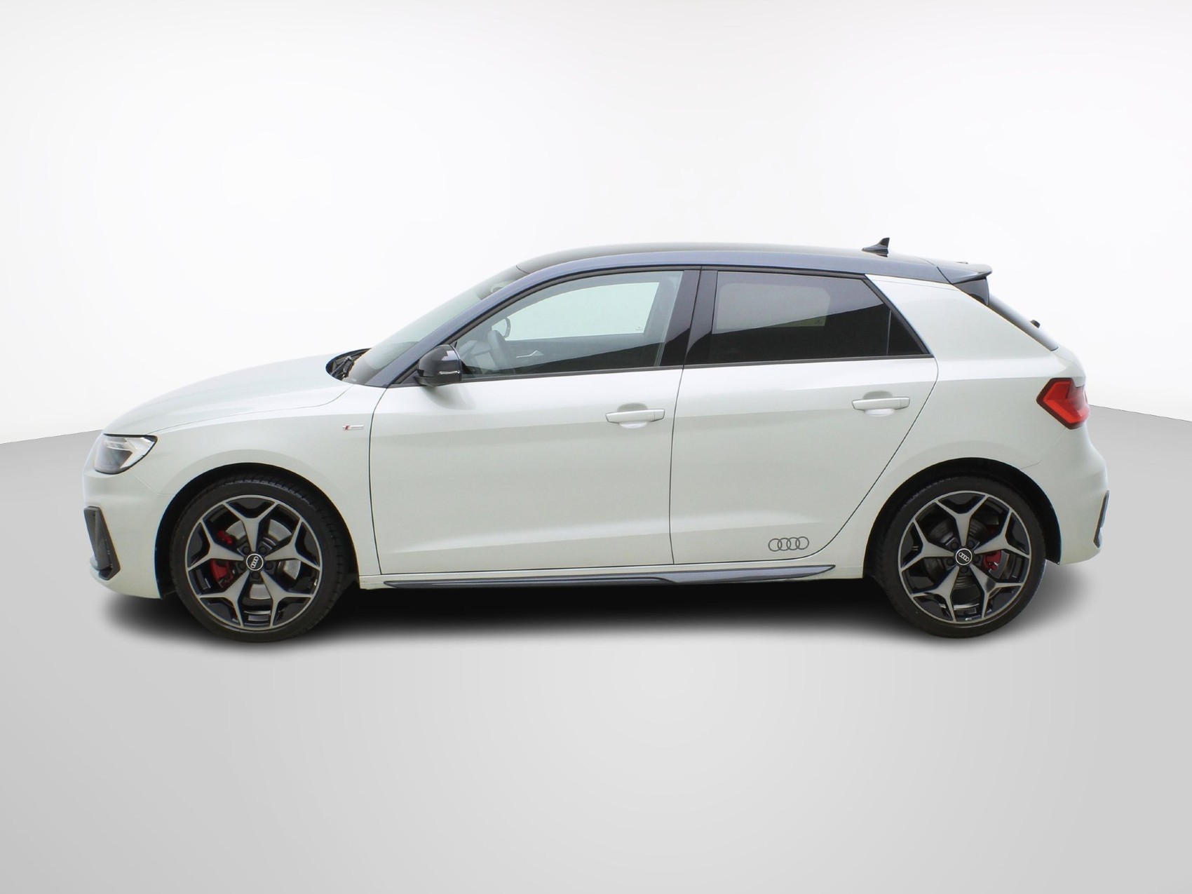 AUDI A1 Sportback 40 TFSI S Line S-Tronic **Audi Werksgarantie bis 05/2030**-image-2