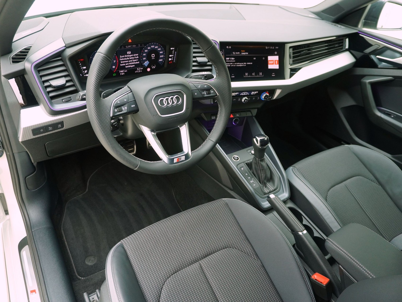 AUDI A1 Sportback 40 TFSI S Line S-Tronic **Audi Werksgarantie bis 05/2030**-image-9