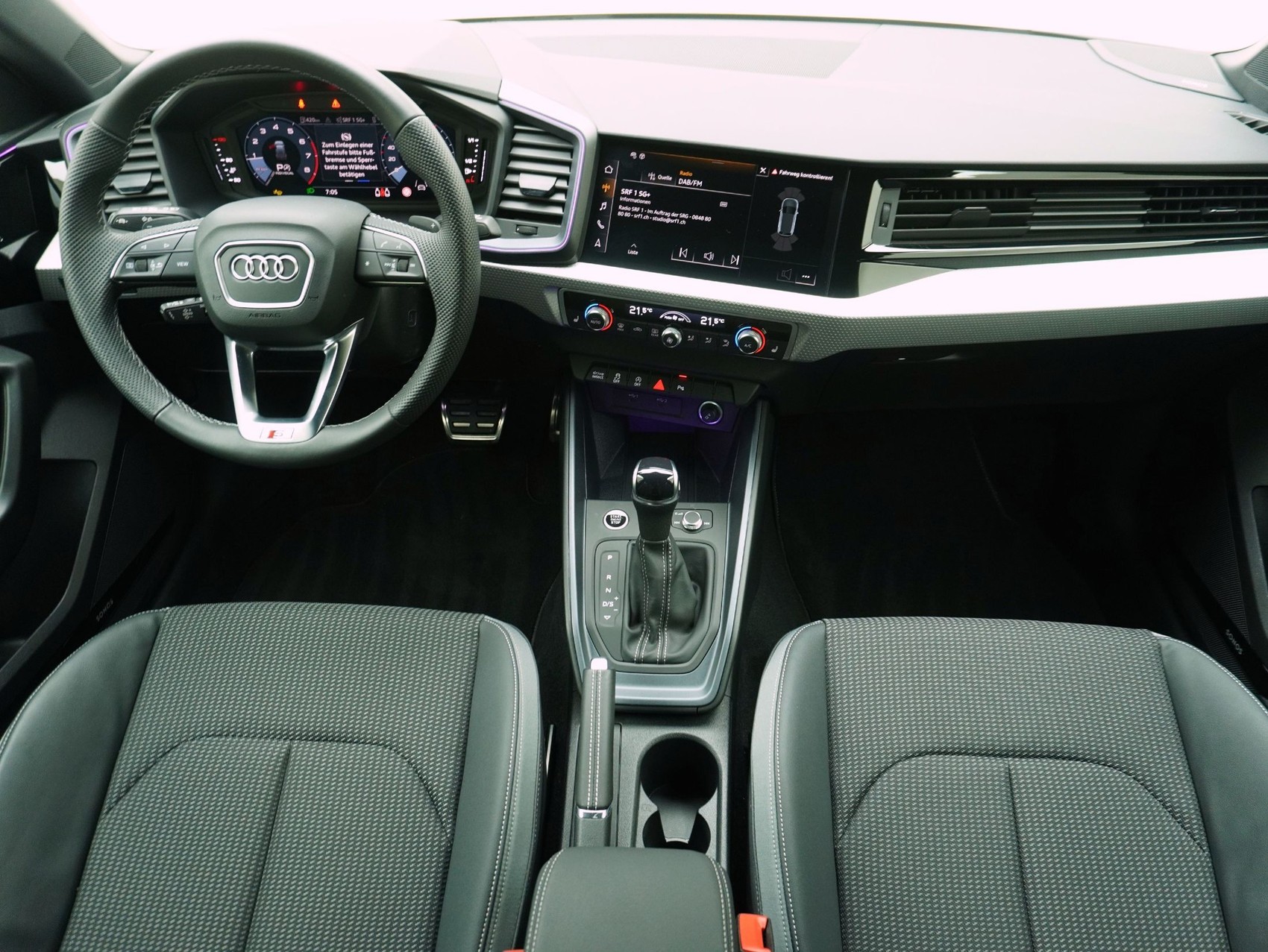 AUDI A1 Sportback 40 TFSI S Line S-Tronic **Audi Werksgarantie bis 05/2030**-image-13