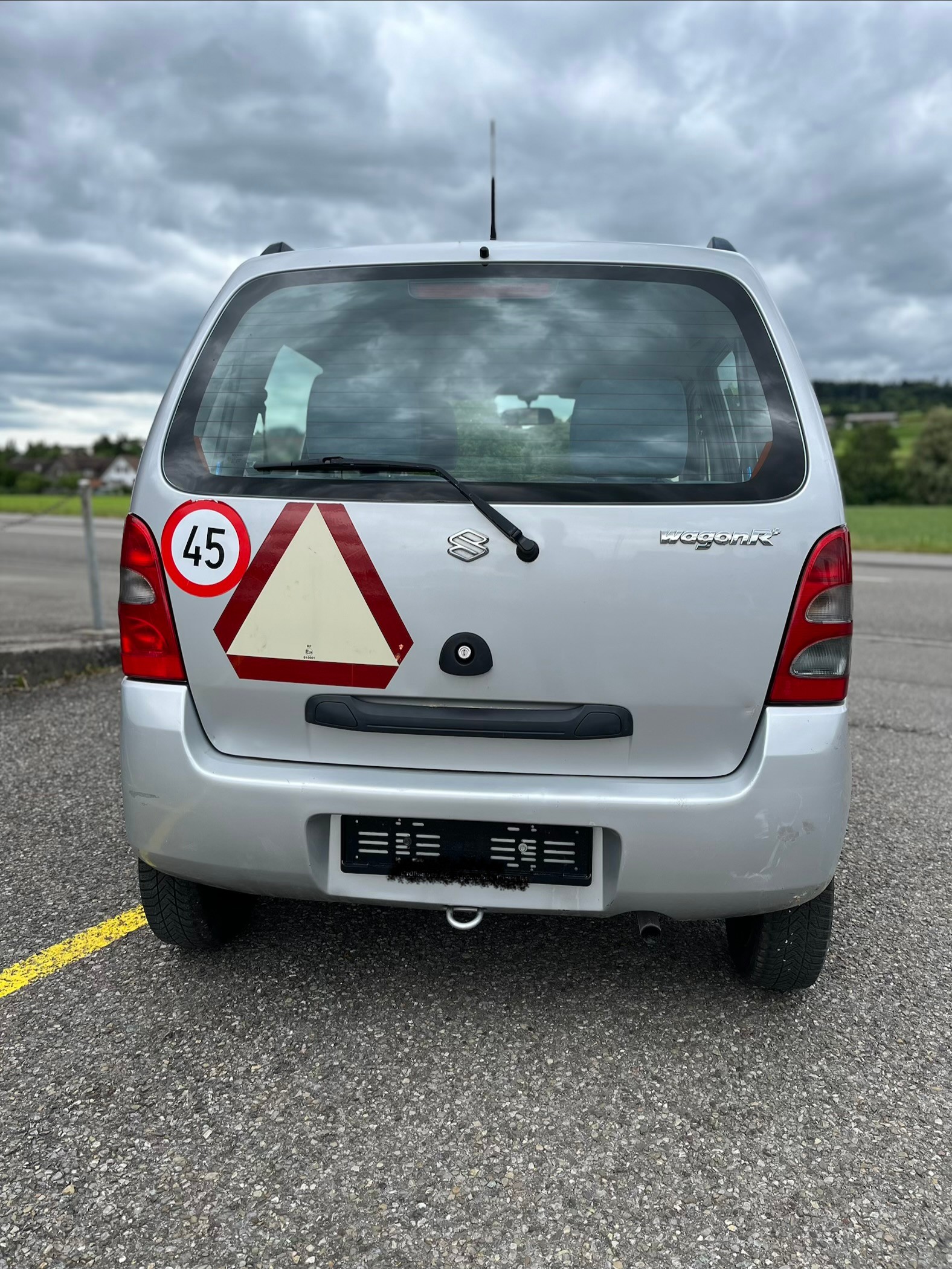 SUZUKI Ab frisch MFK 4/6/2026 Geschwindigkeiten 45 km-image-2