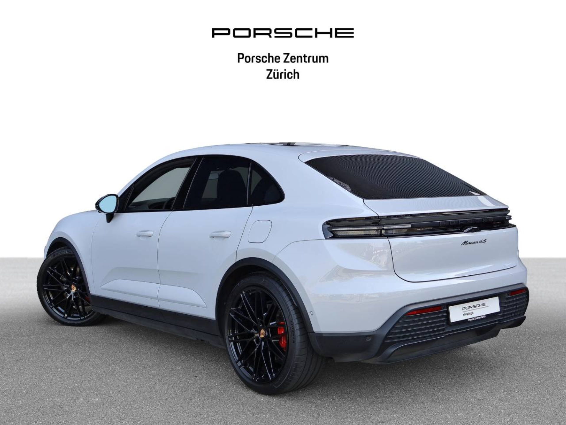 PORSCHE Macan 4S-image-1