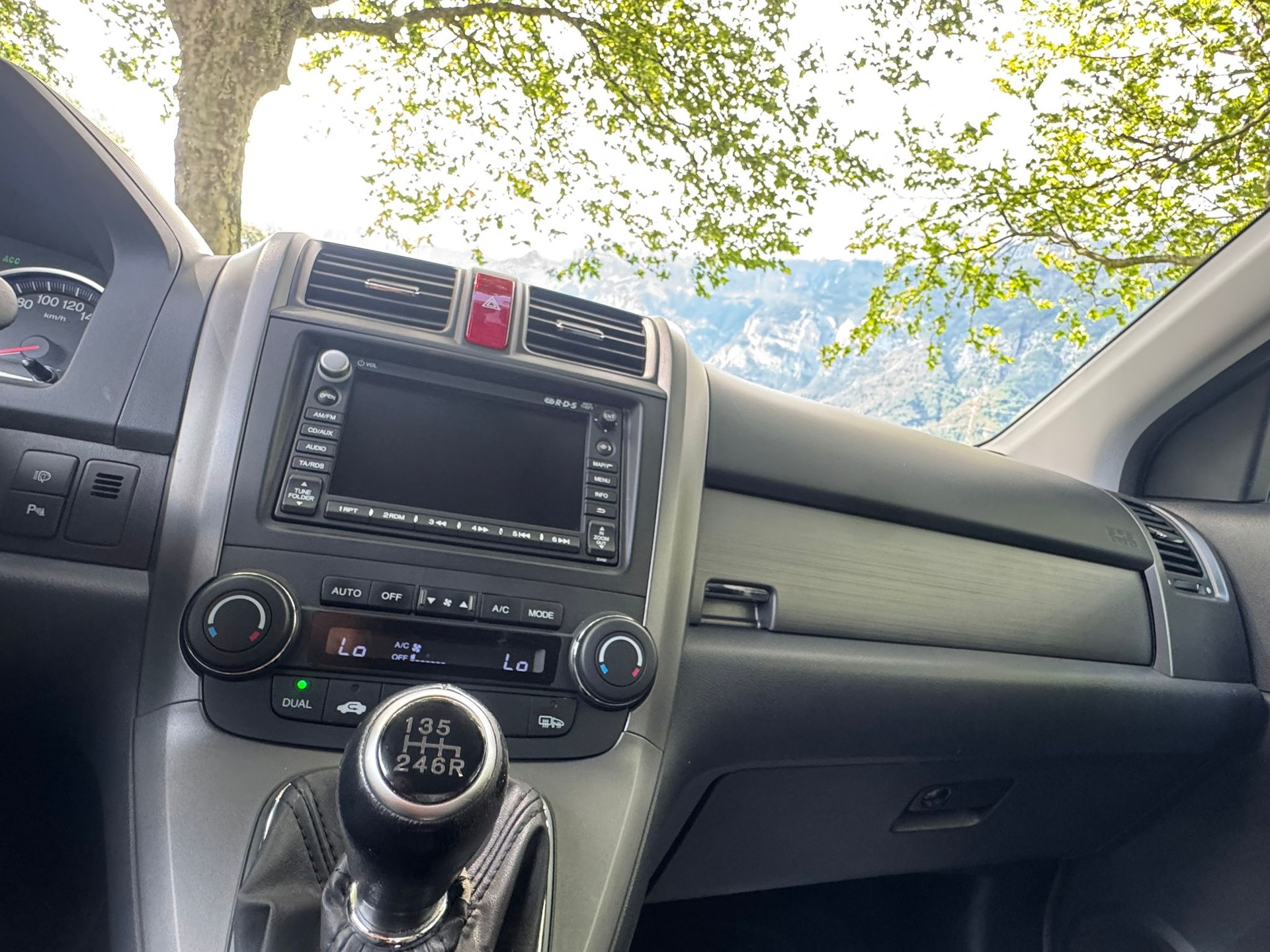 HONDA CR-V 2.2 i-CTDi 4WD Executive-image-18
