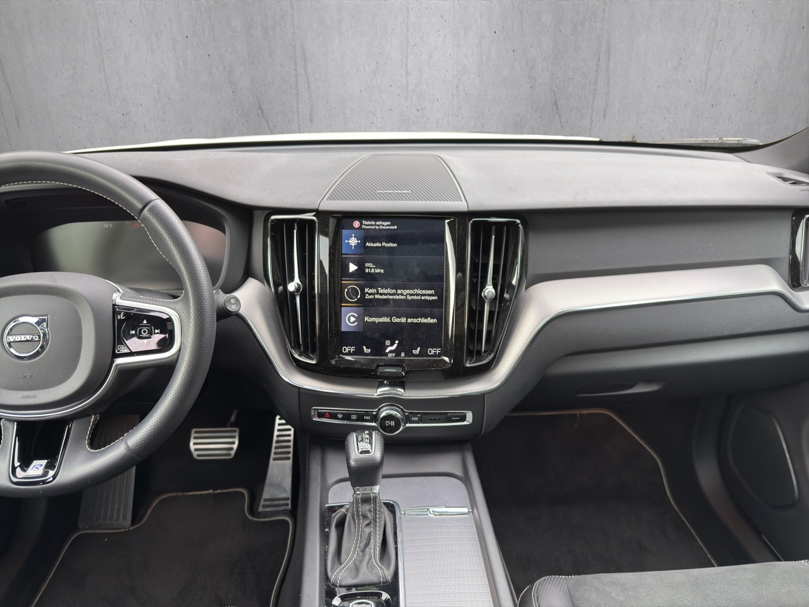 VOLVO XC60 T5 AWD R-Design Geartronic-image-13