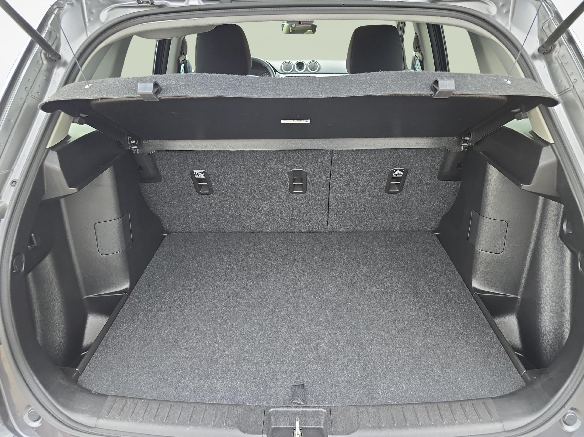 SUZUKI Vitara 1.4 T Piz Sulai 4x4-image-11