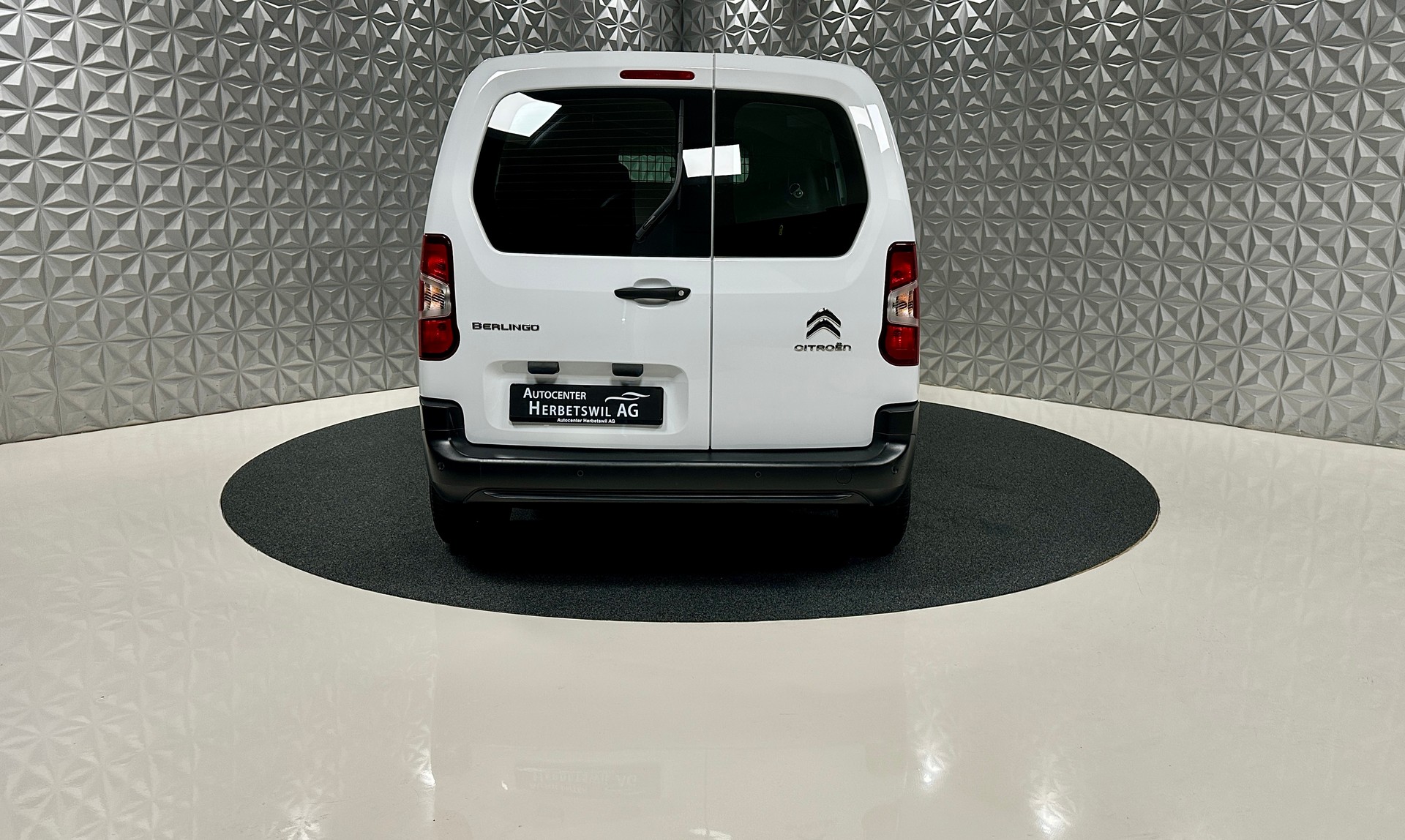 CITROEN Berlingo Van 1.5 Blue HDi 130 s/s EAT8-image-5