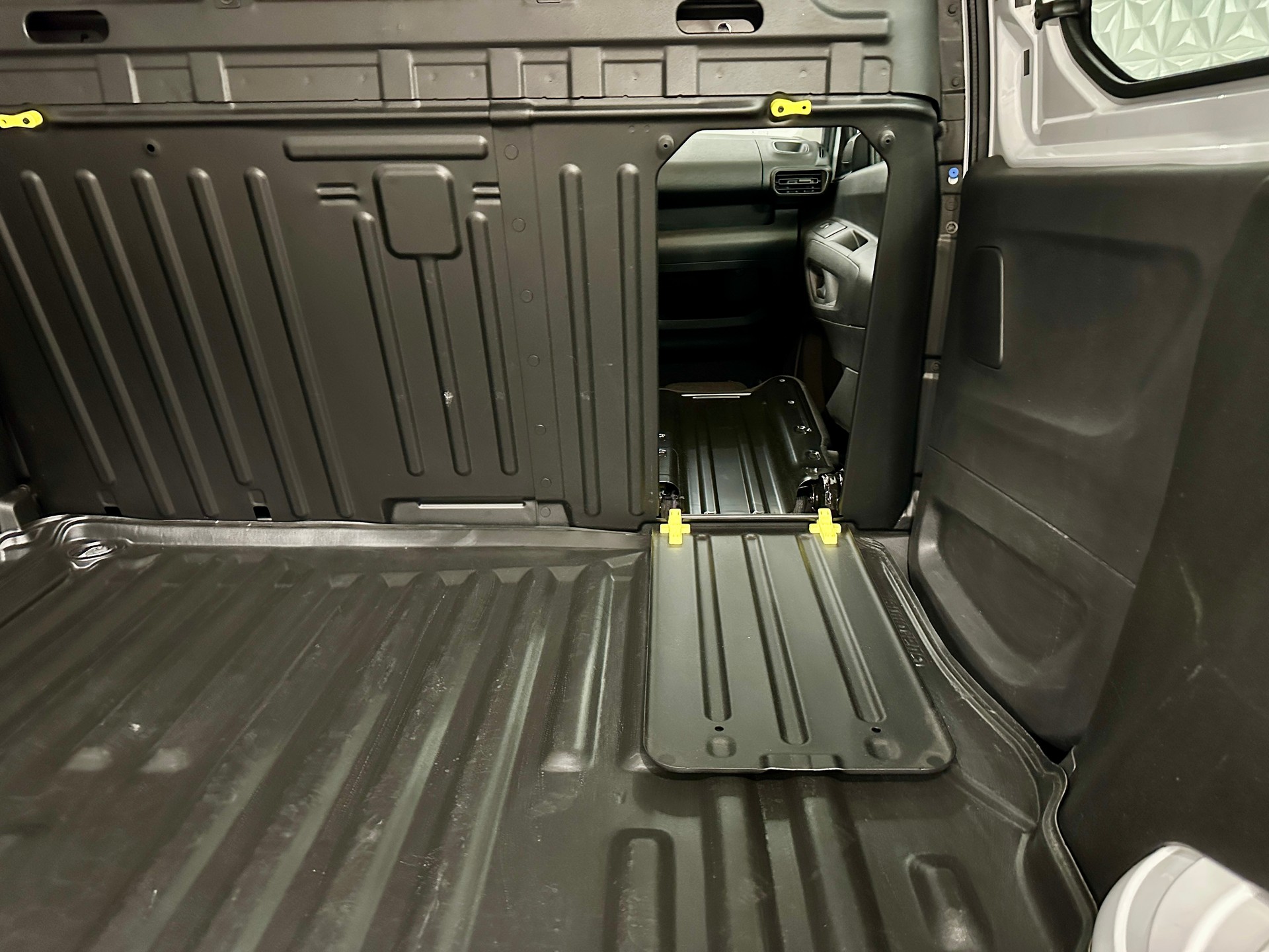 CITROEN Berlingo Van 1.5 Blue HDi 130 s/s EAT8-image-17