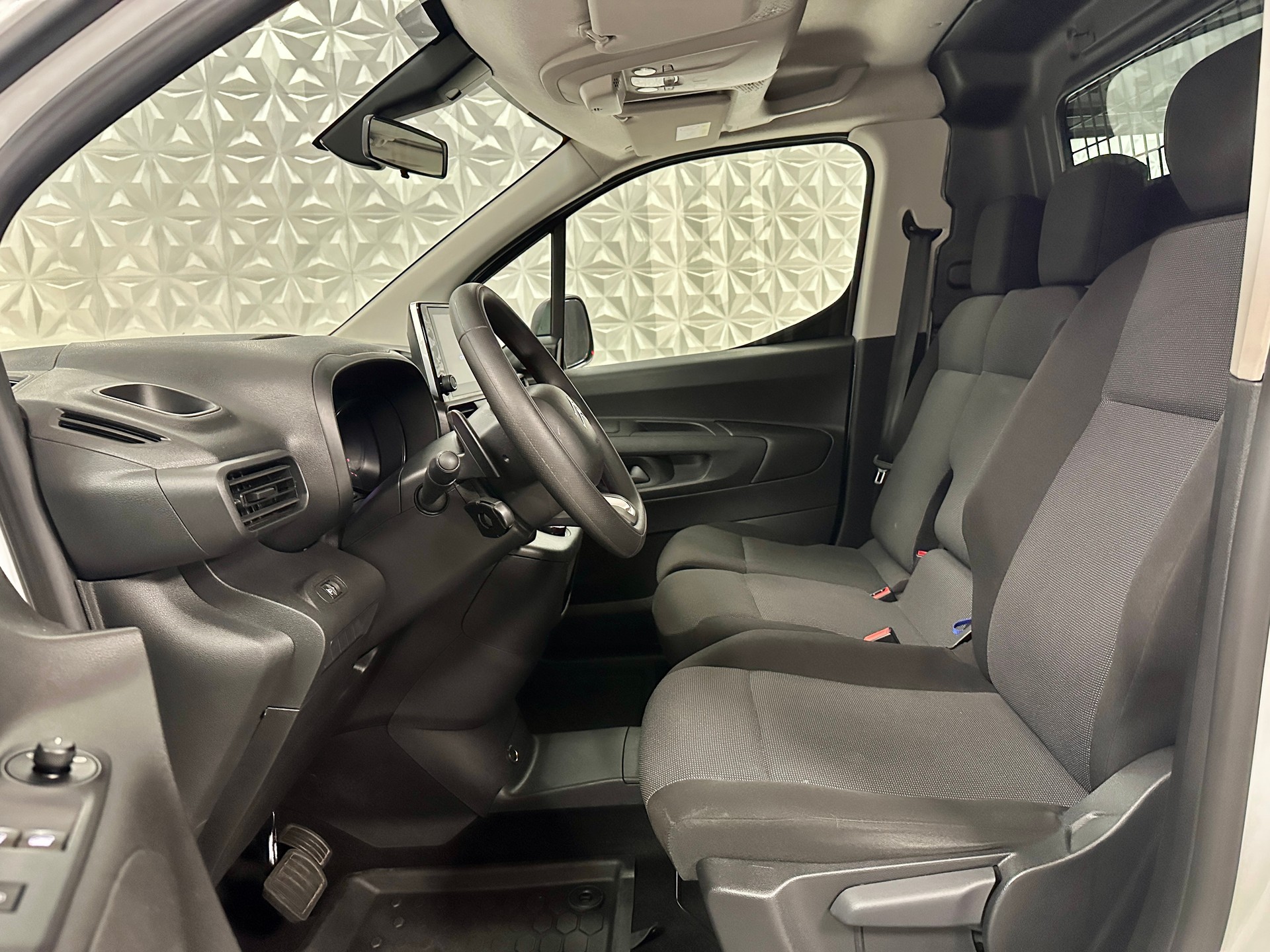 CITROEN Berlingo Van 1.5 Blue HDi 130 s/s EAT8-image-11