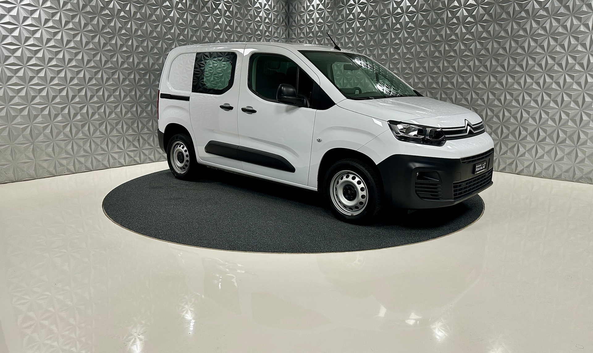 CITROEN Berlingo Van 1.5 Blue HDi 130 s/s EAT8-image-2