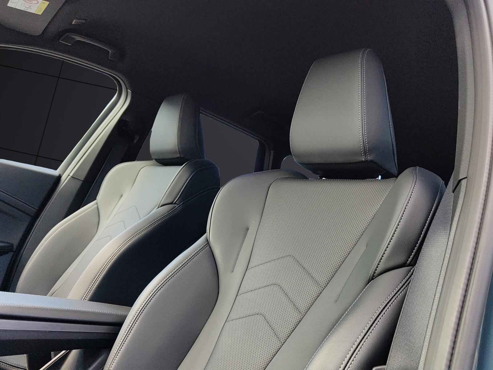 BMW X1 30e xDrive paddles-image-15