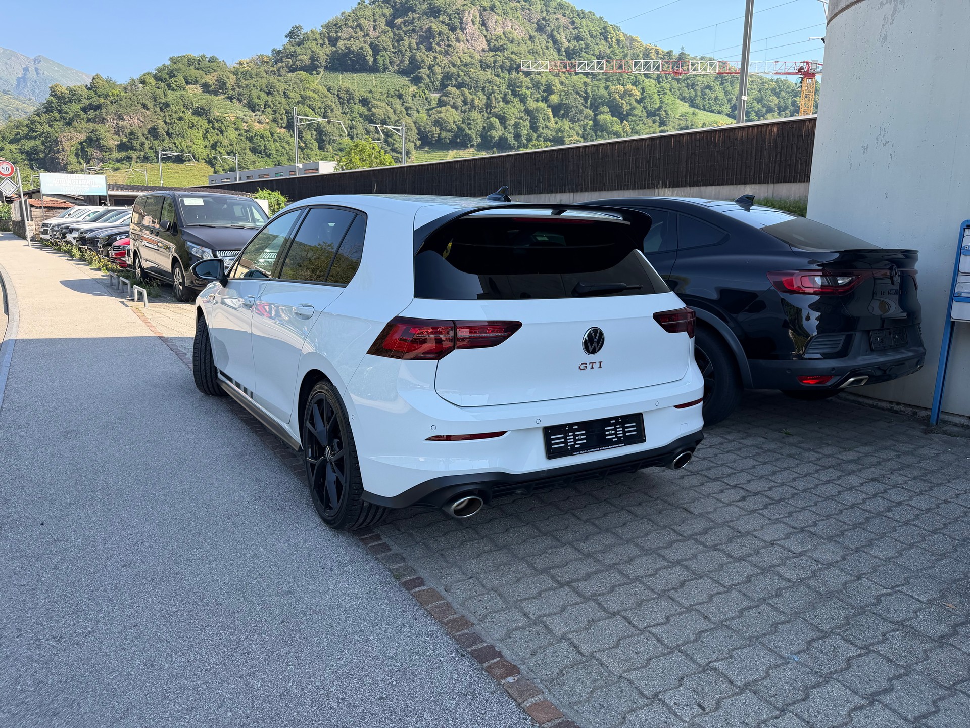 VW Golf 2.0 TSI GTI Clubsport DSG-image-4