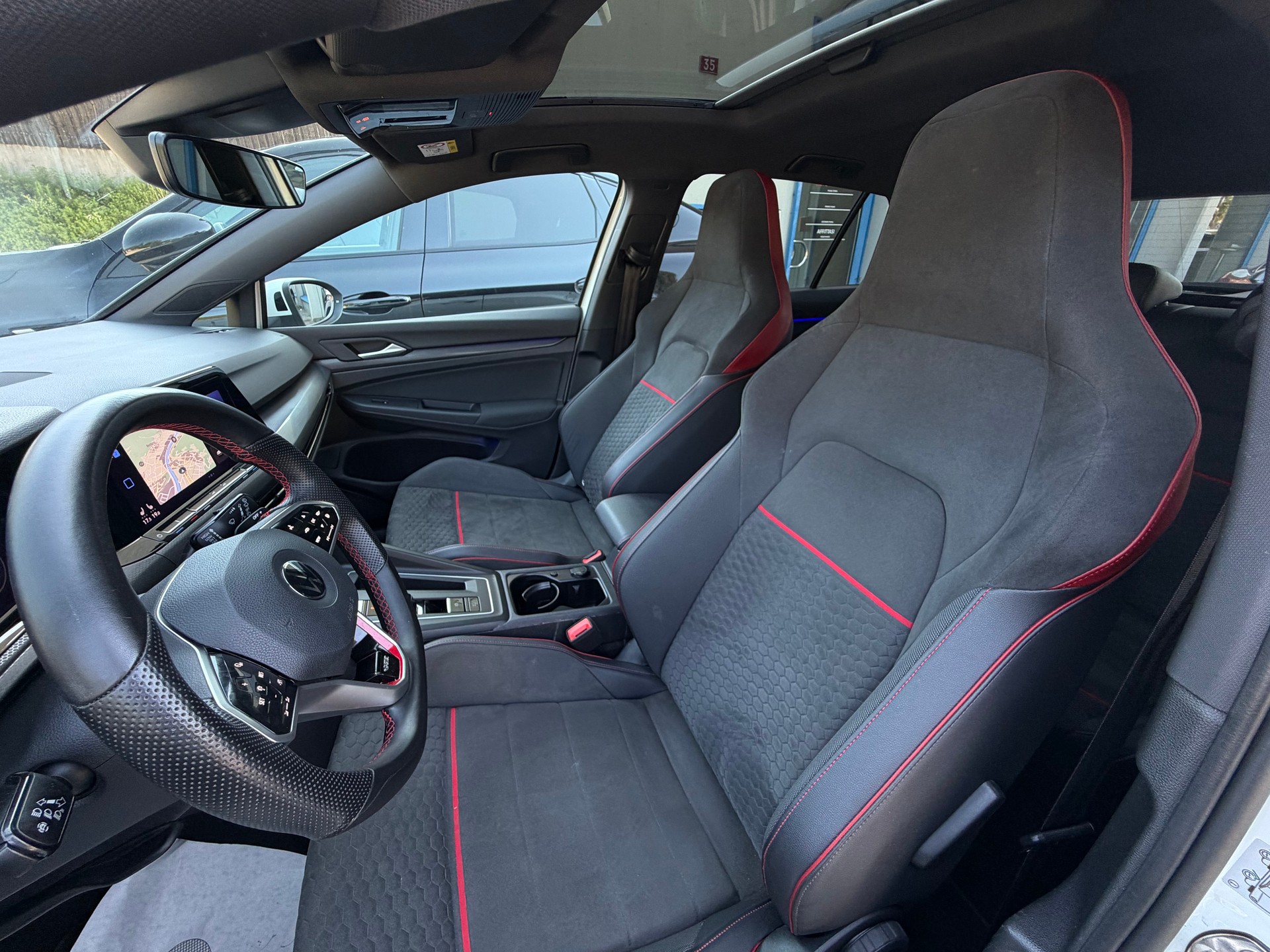 VW Golf 2.0 TSI GTI Clubsport DSG-image-7