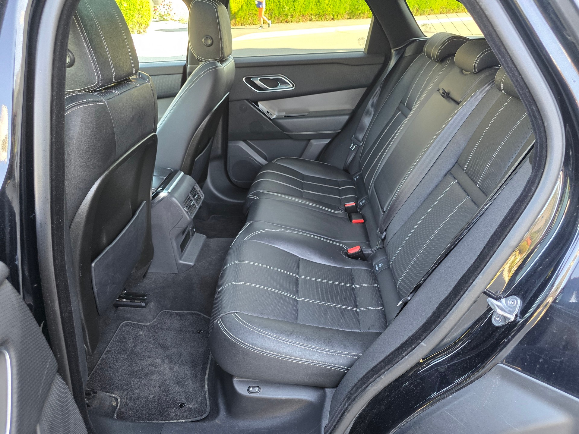 LAND ROVER Range Rover Velar P 300 S Automatic-image-12