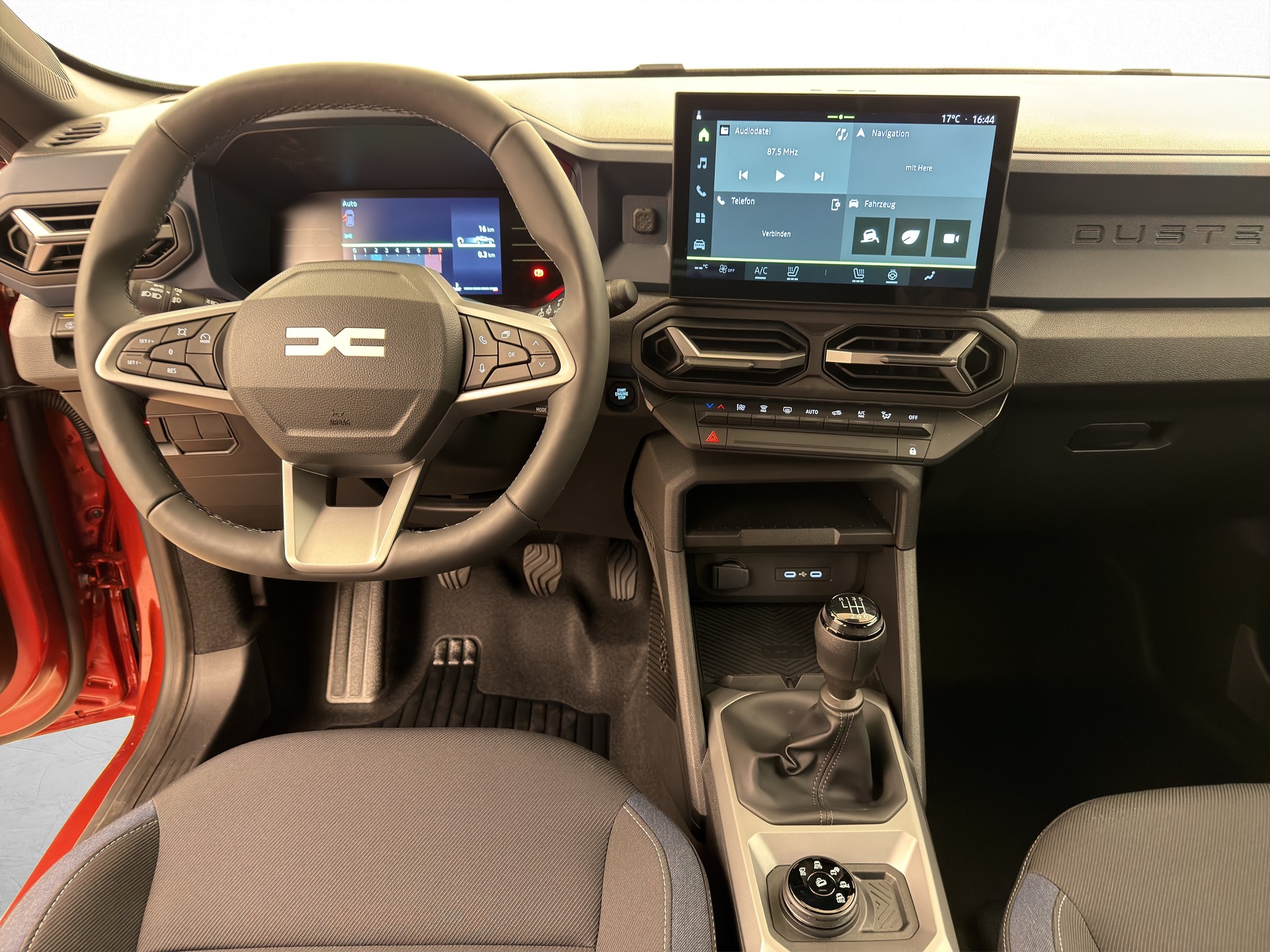 DACIA Duster 1.2 TCe Journey 4WD-image-8