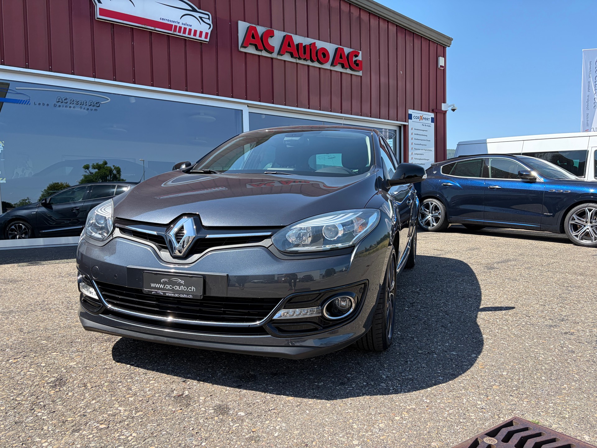RENAULT Mégane 1.2 16V Turbo Bose-image-1