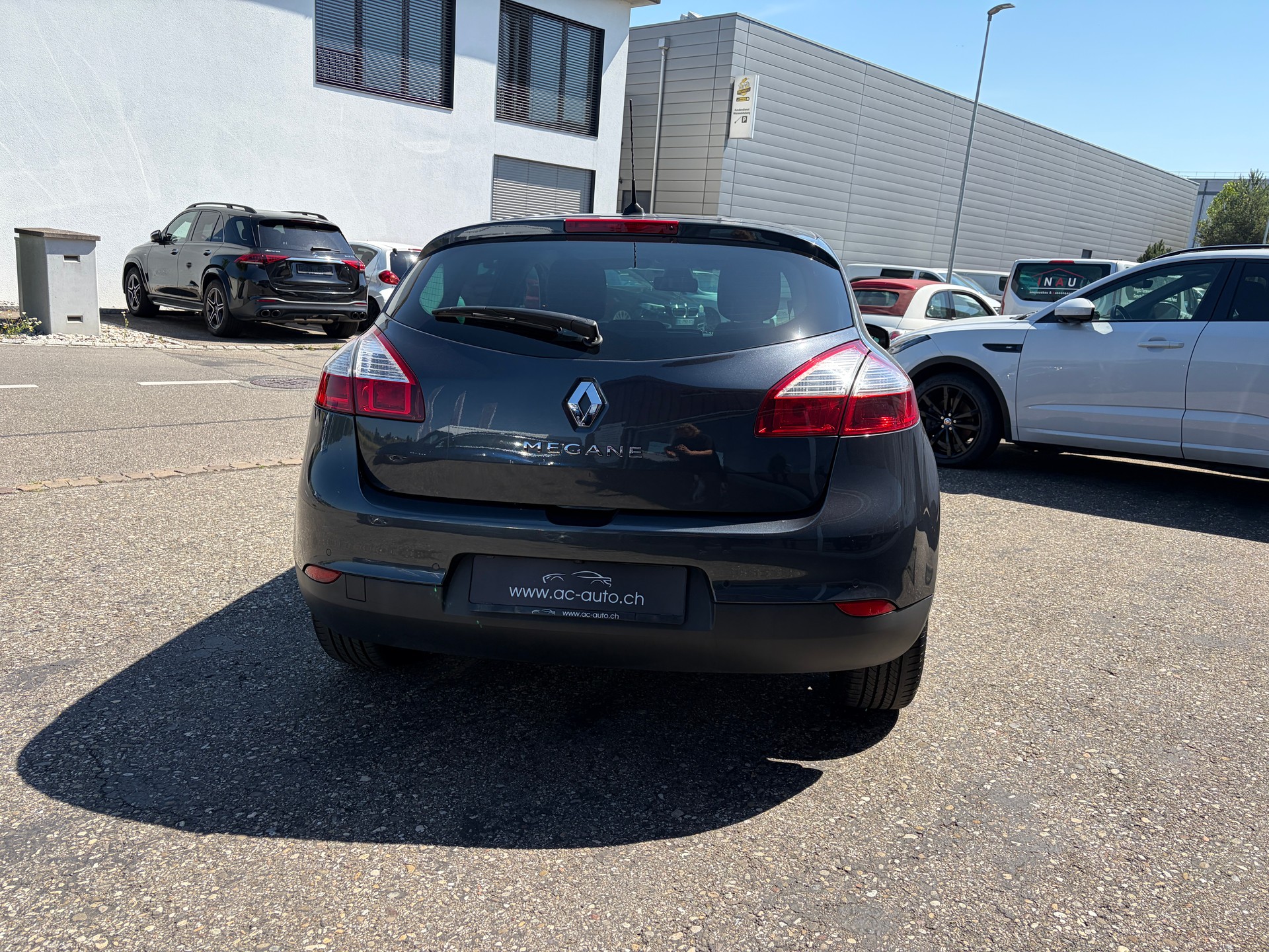 RENAULT Mégane 1.2 16V Turbo Bose-image-4