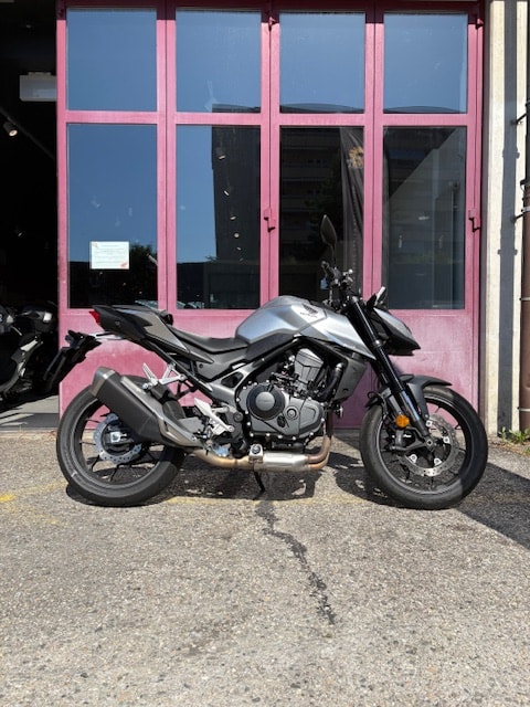 HONDA CB 750 Hornet-image-1
