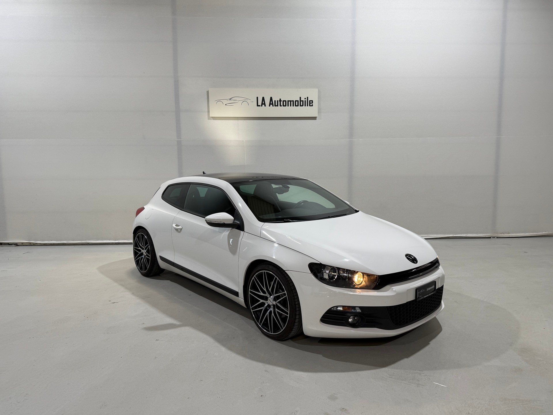 VW Scirocco 1.4 TSI R Line-image-4