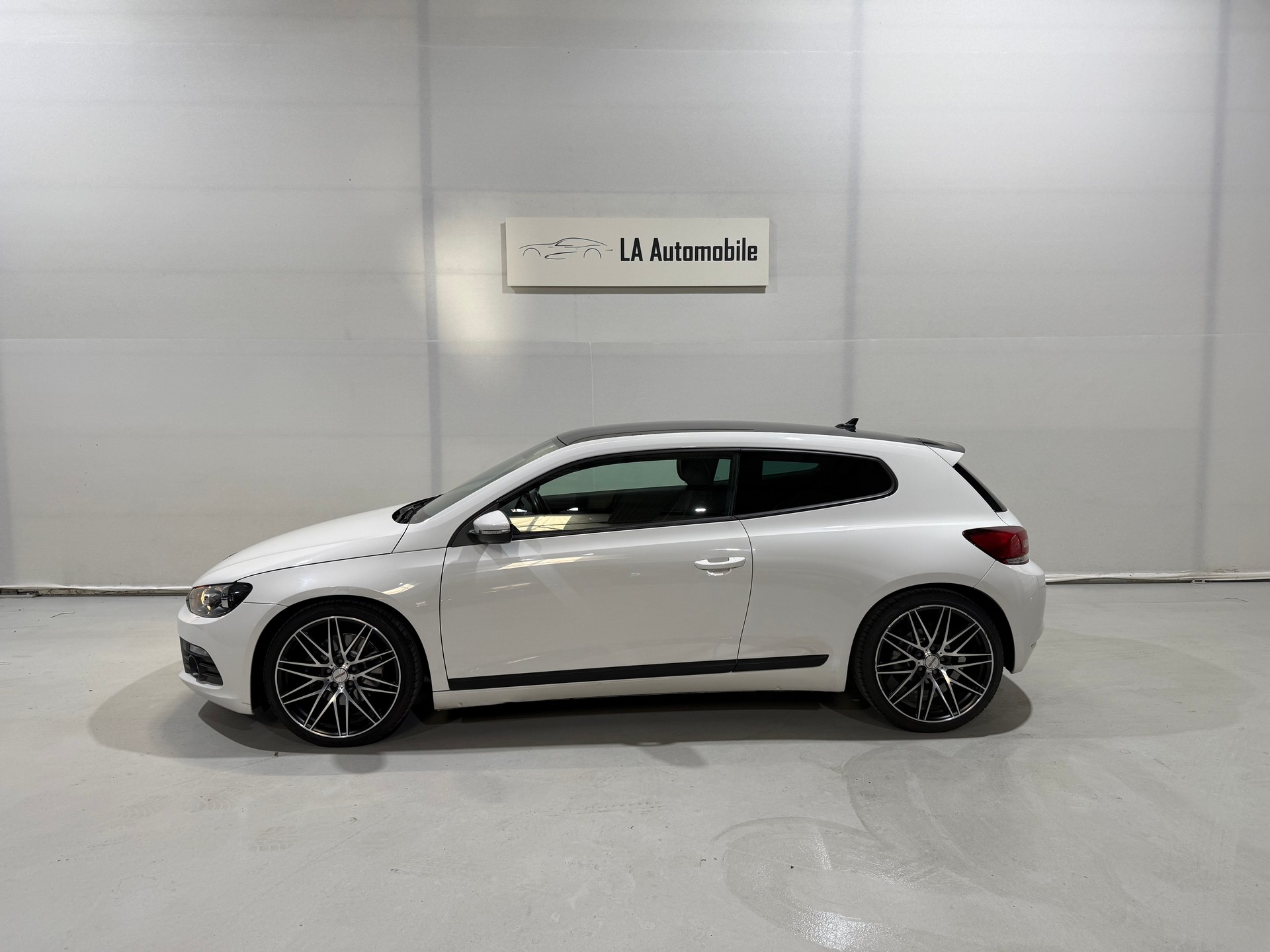 VW Scirocco 1.4 TSI R Line-image-2