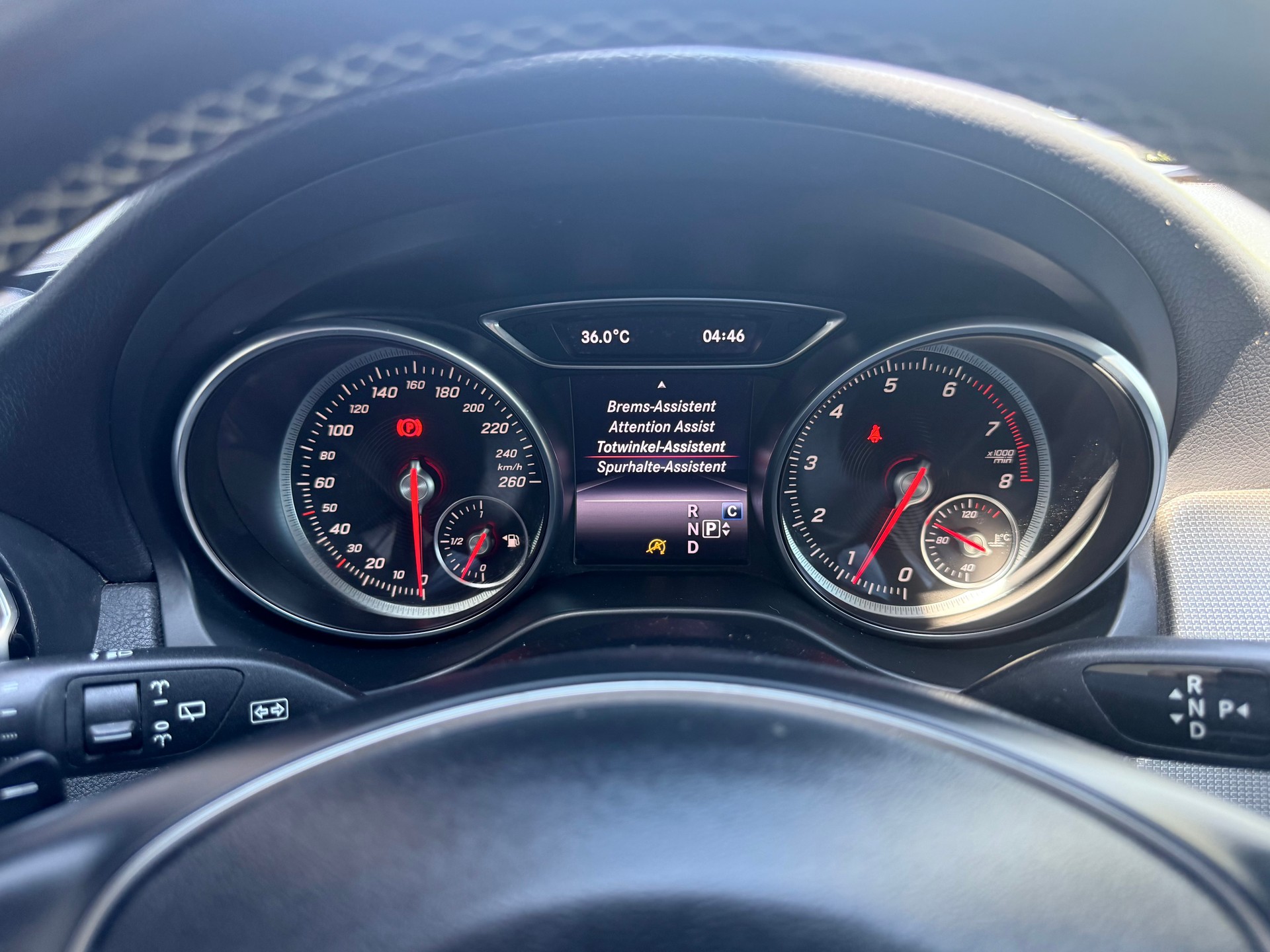 MERCEDES-BENZ GLA 200 Urban 7G-DCT-image-7