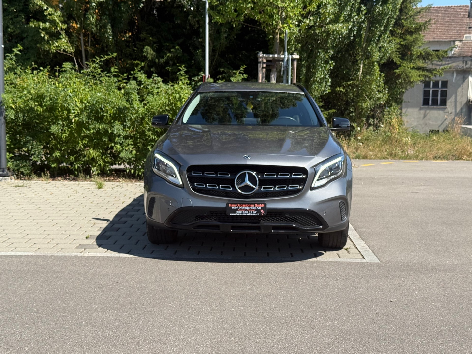 MERCEDES-BENZ GLA 200 Urban 7G-DCT-image-0