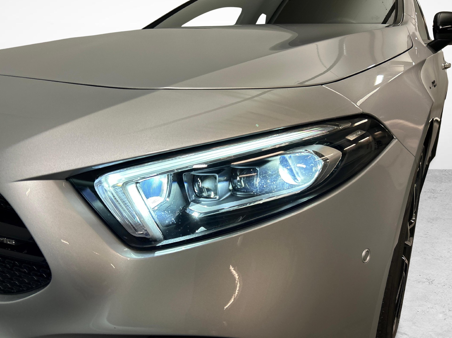 MERCEDES-BENZ A 35 AMG 4matic-image-15