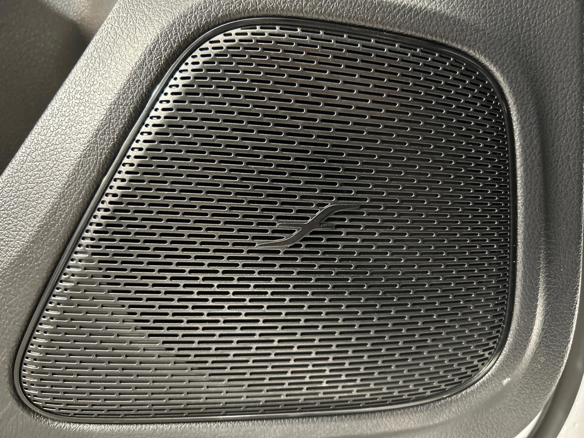 MERCEDES-BENZ A 35 AMG 4matic-image-14