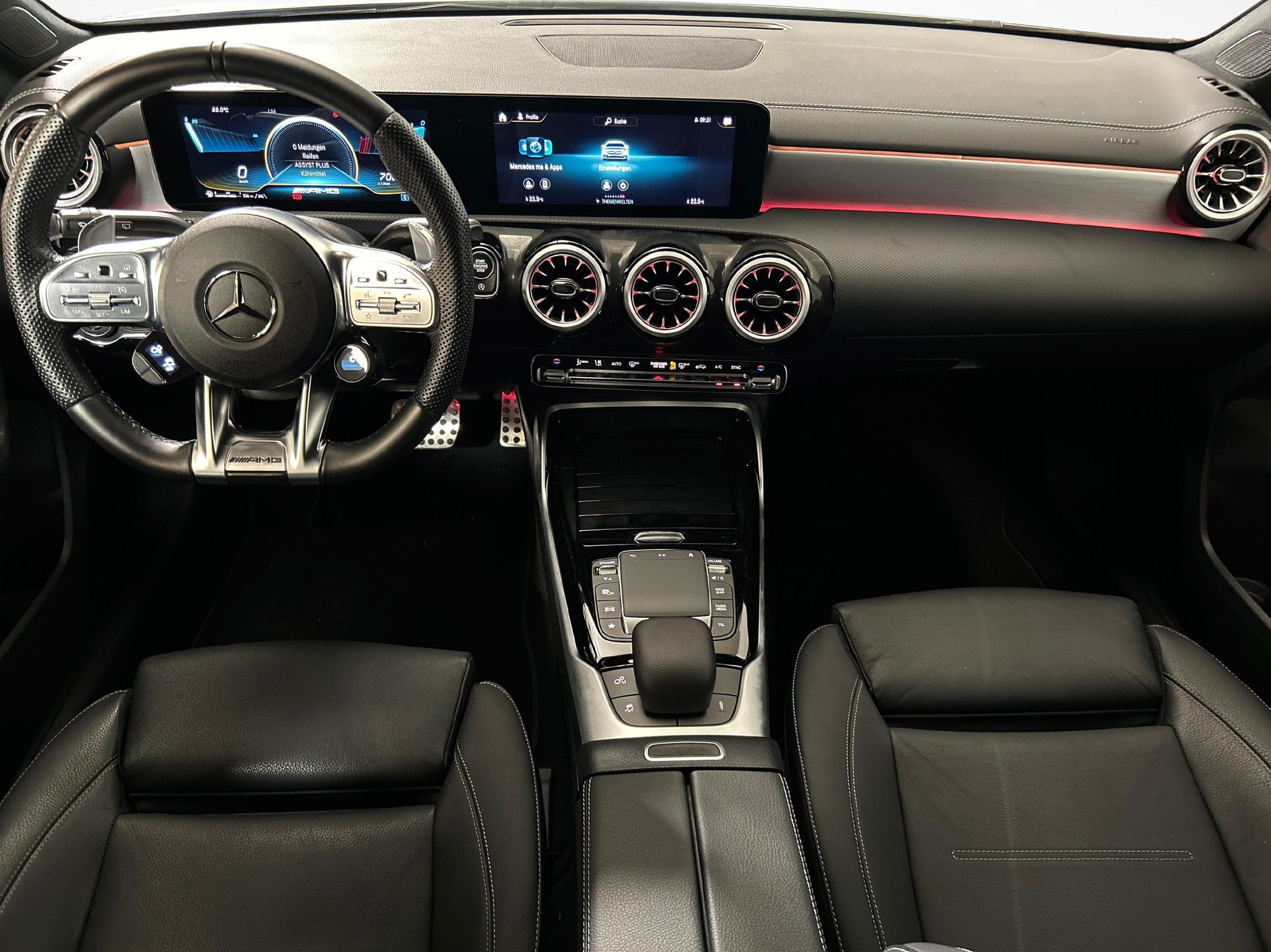 MERCEDES-BENZ A 35 AMG 4matic-image-6