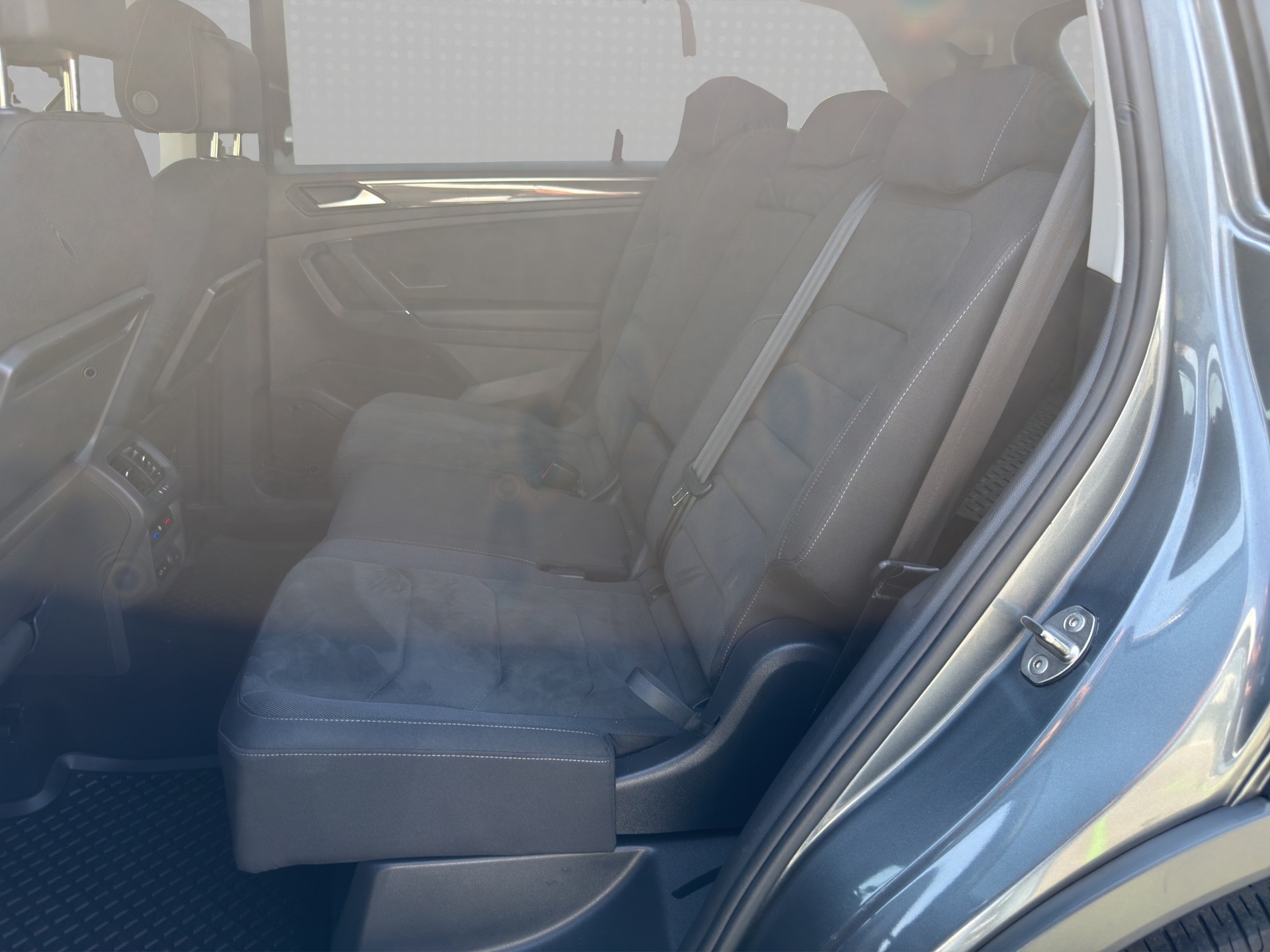 VW Tiguan Allspace 2.0TSI Highline 4Motion DSG-image-12