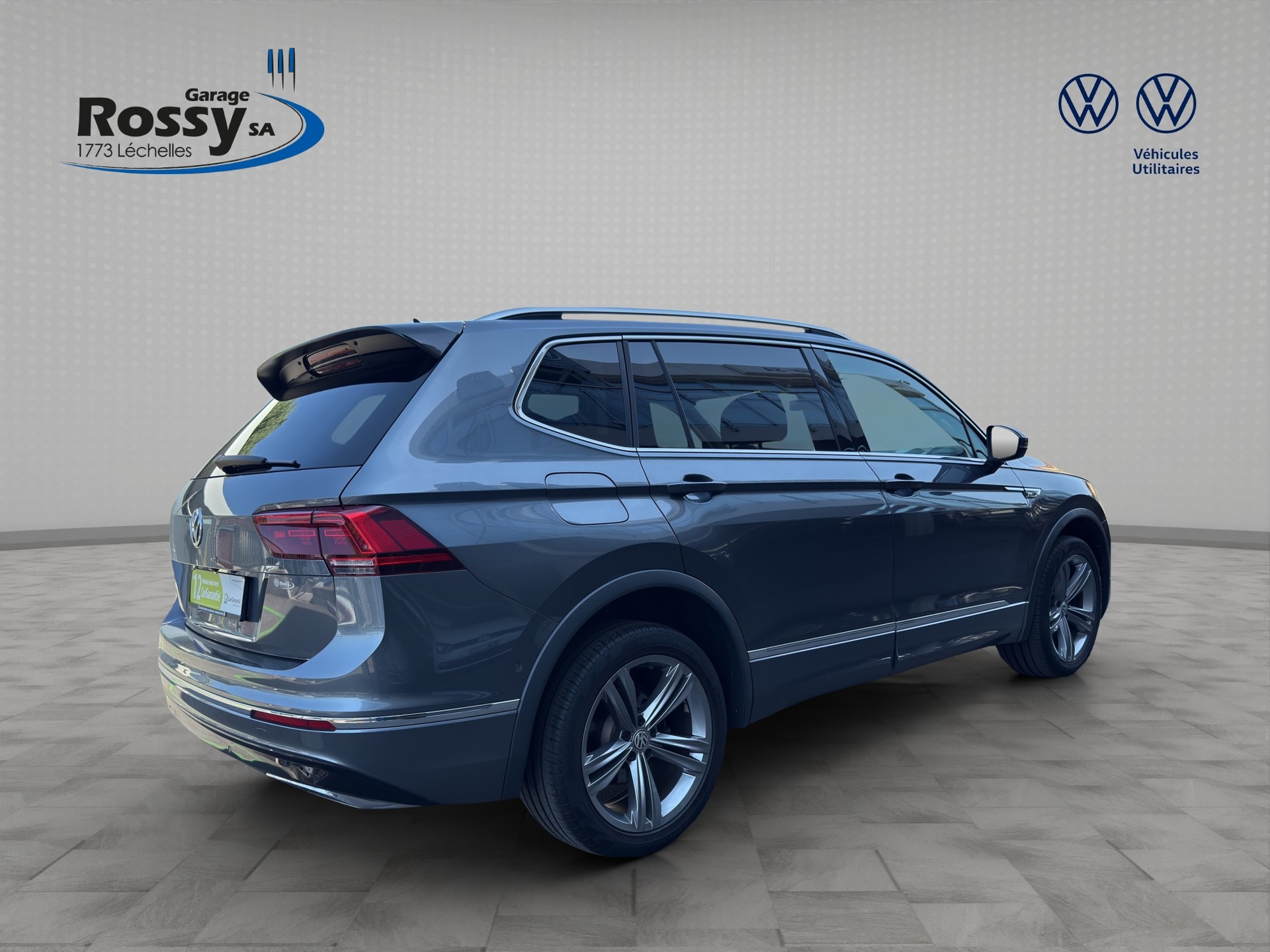 VW Tiguan Allspace 2.0TSI Highline 4Motion DSG-image-5