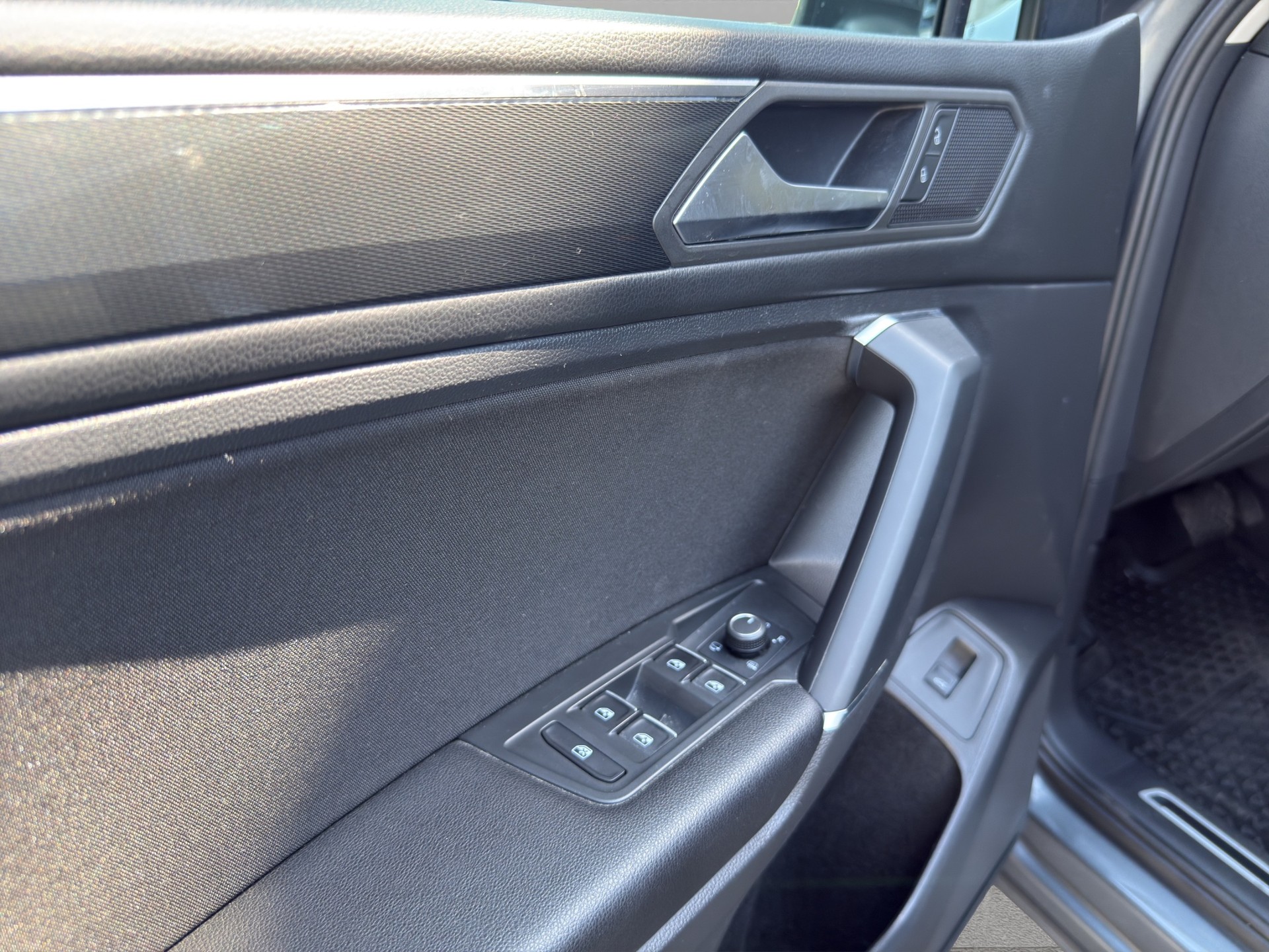 VW Tiguan Allspace 2.0TSI Highline 4Motion DSG-image-11