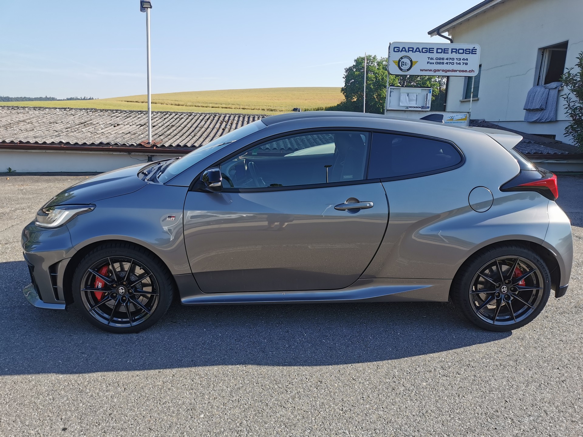 TOYOTA Yaris 1.6 GR Sport-image-3