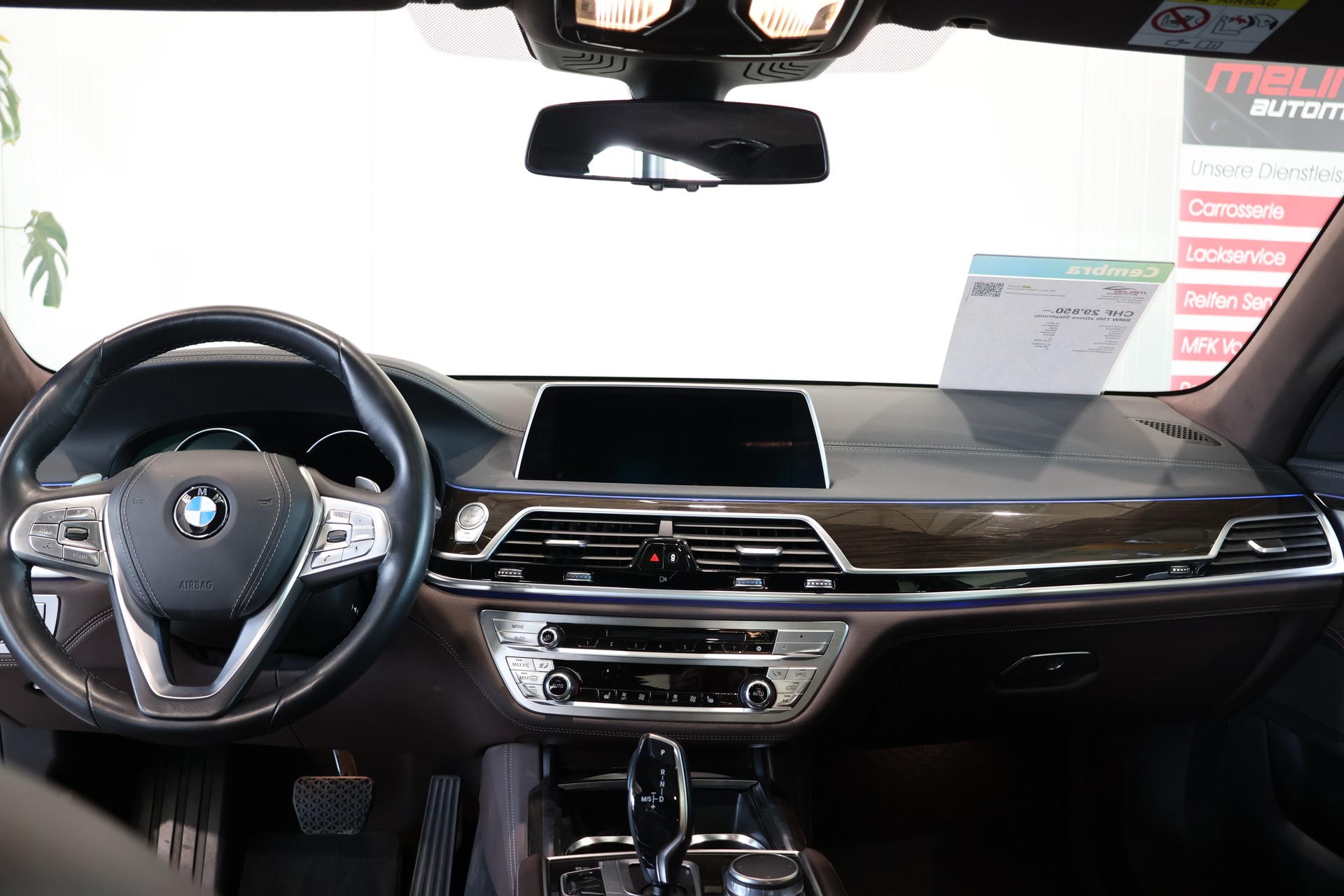 BMW 750i xDrive Steptronic-image-11