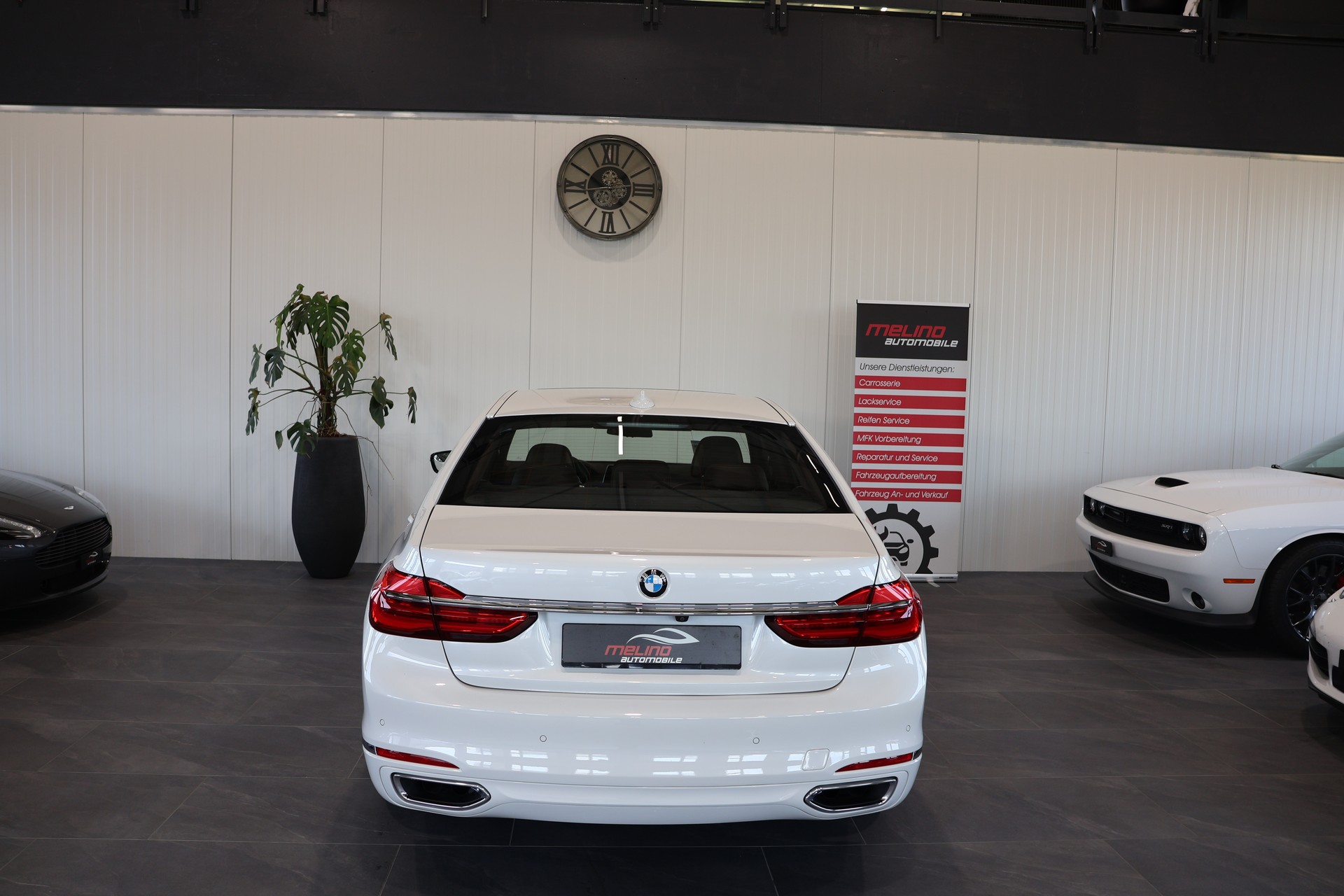 BMW 750i xDrive Steptronic-image-8