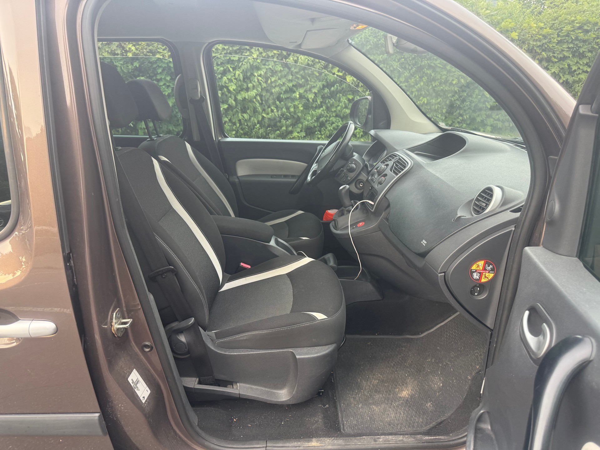 RENAULT Kangoo 1.5 dCi Limited-image-2