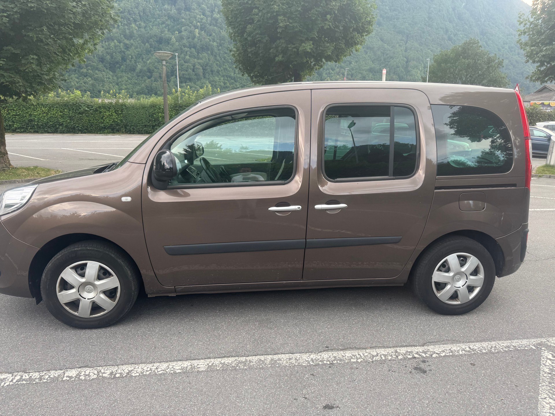 RENAULT Kangoo 1.5 dCi Limited-image-4