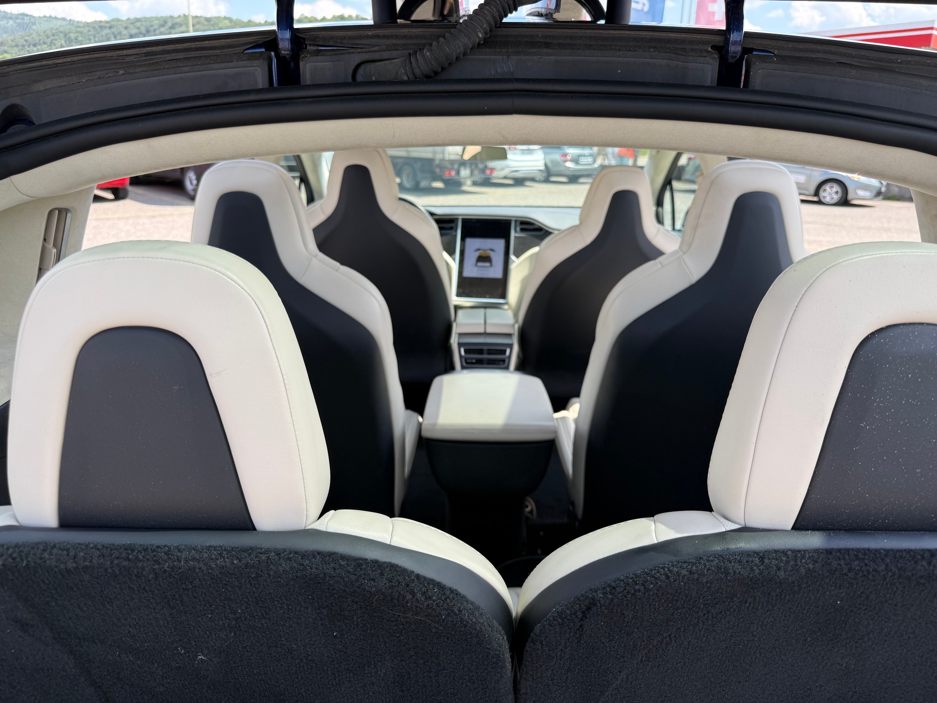 TESLA 100 D-image-1