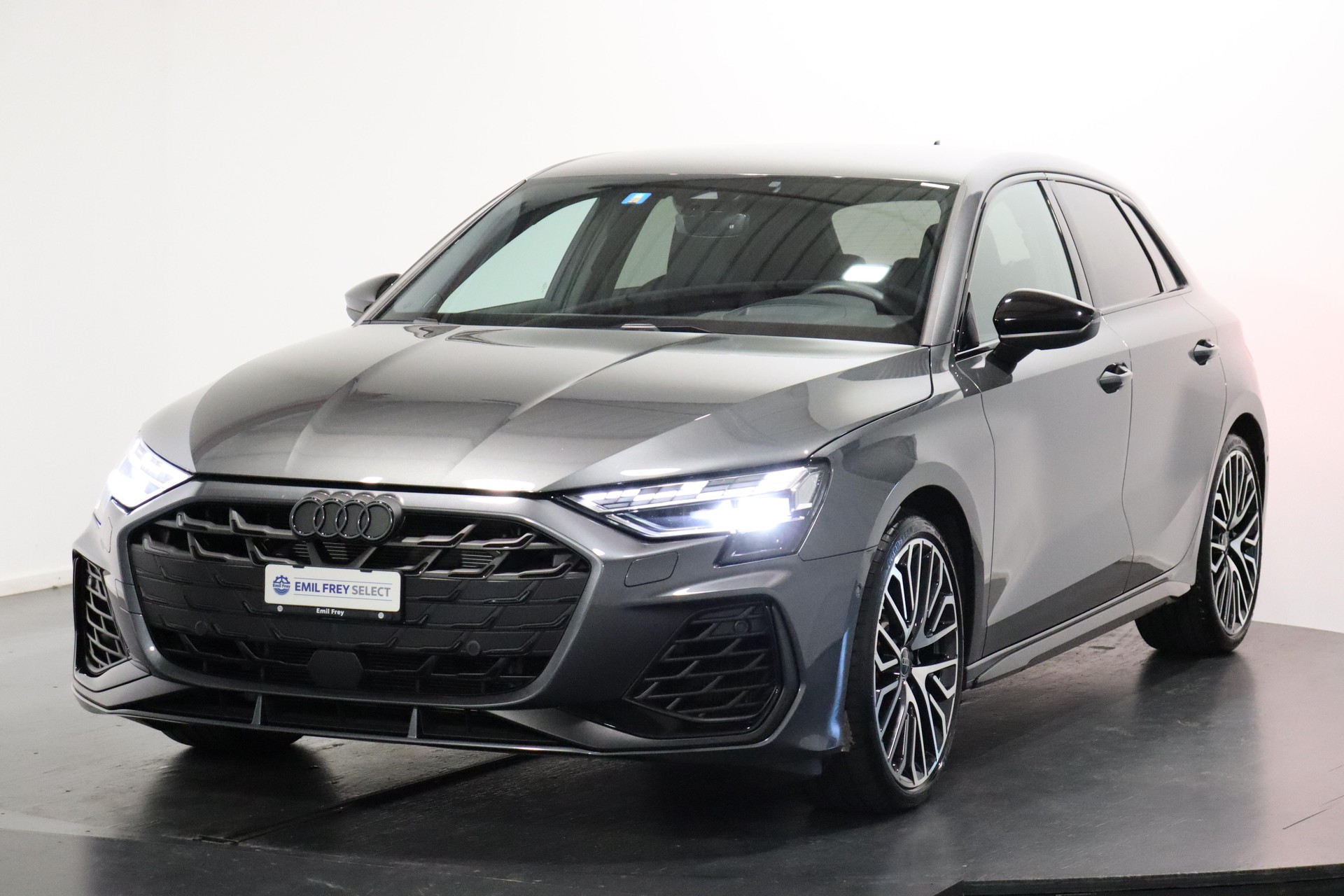 AUDI S3 Sportback 2.0 TFSI quattro S-Tronic-image-0