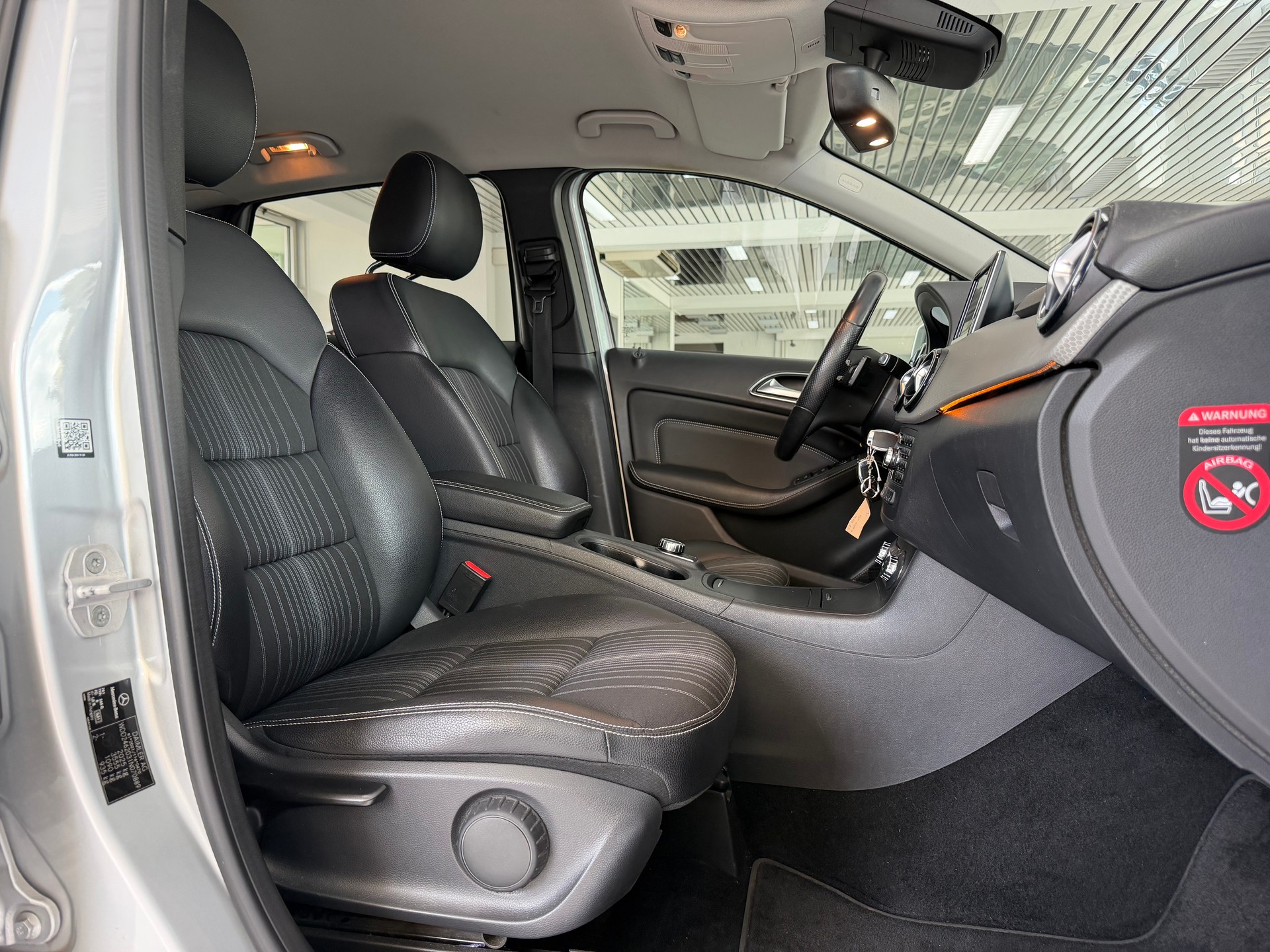 MERCEDES-BENZ B 220 CDI 7G-DCT-image-16