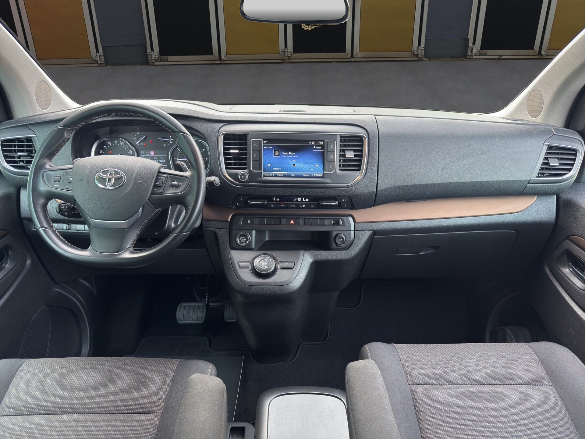 TOYOTA Proace Crosscamp 2.0d-image-10