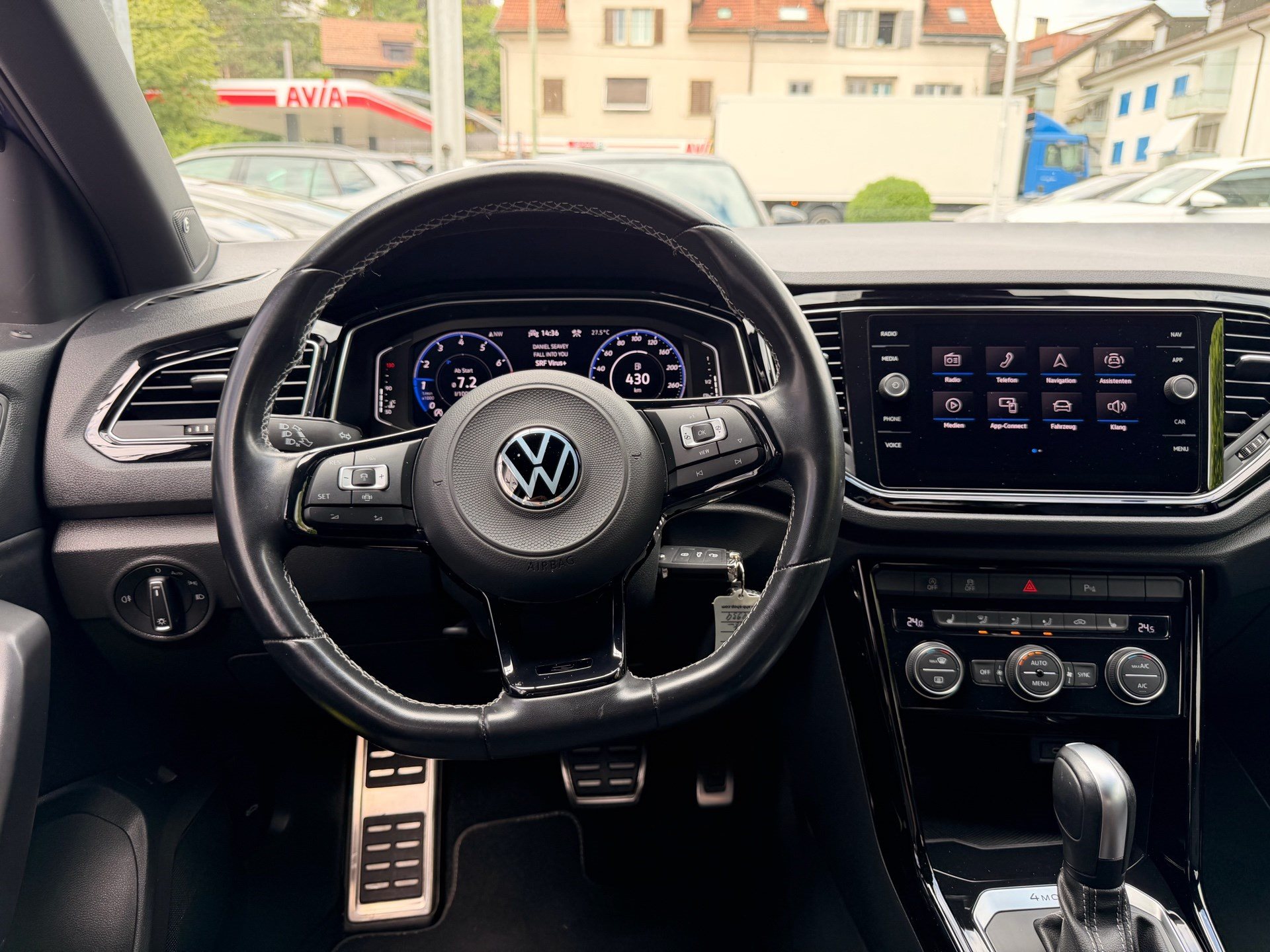 VW T-Roc 2.0 TSI DSG 300PS 4MOTION R *** BEATS SOUND & TOTWINKEL ***-image-9